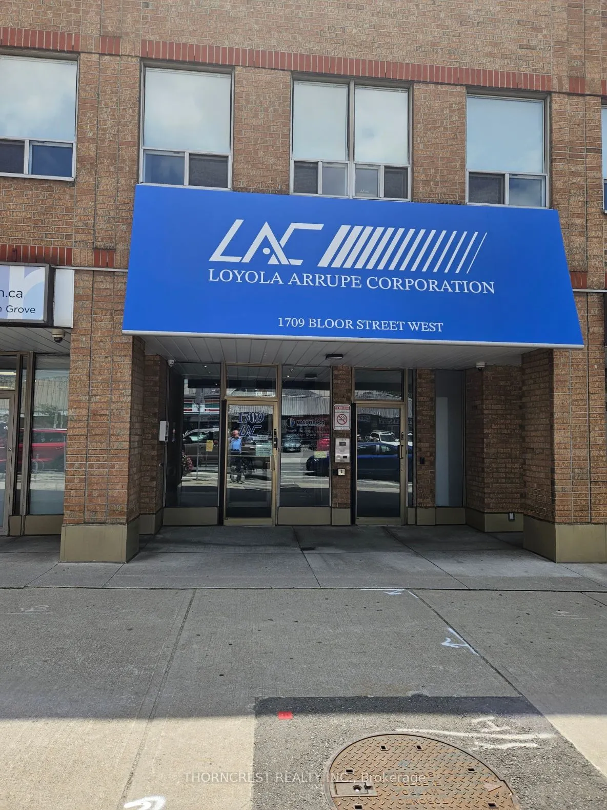 1709 Bloor Street W