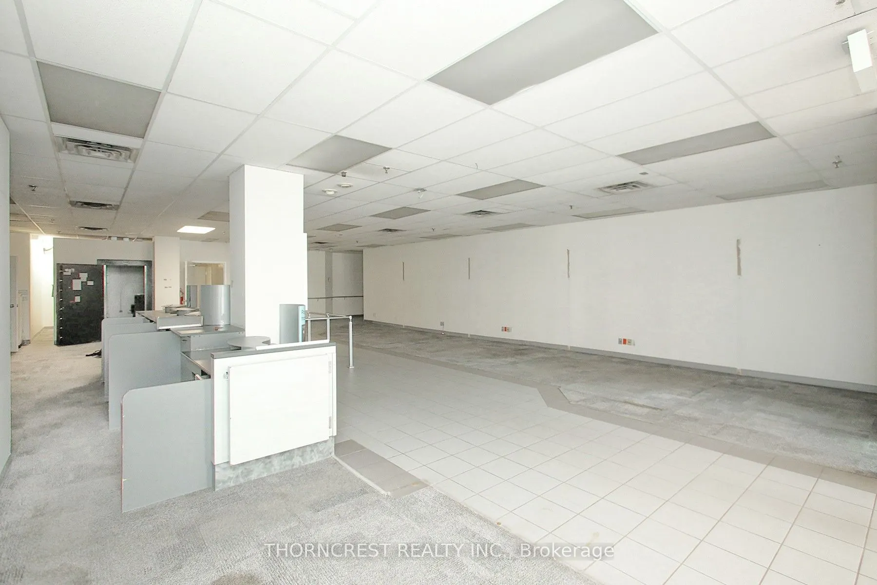 1709 Bloor Street W