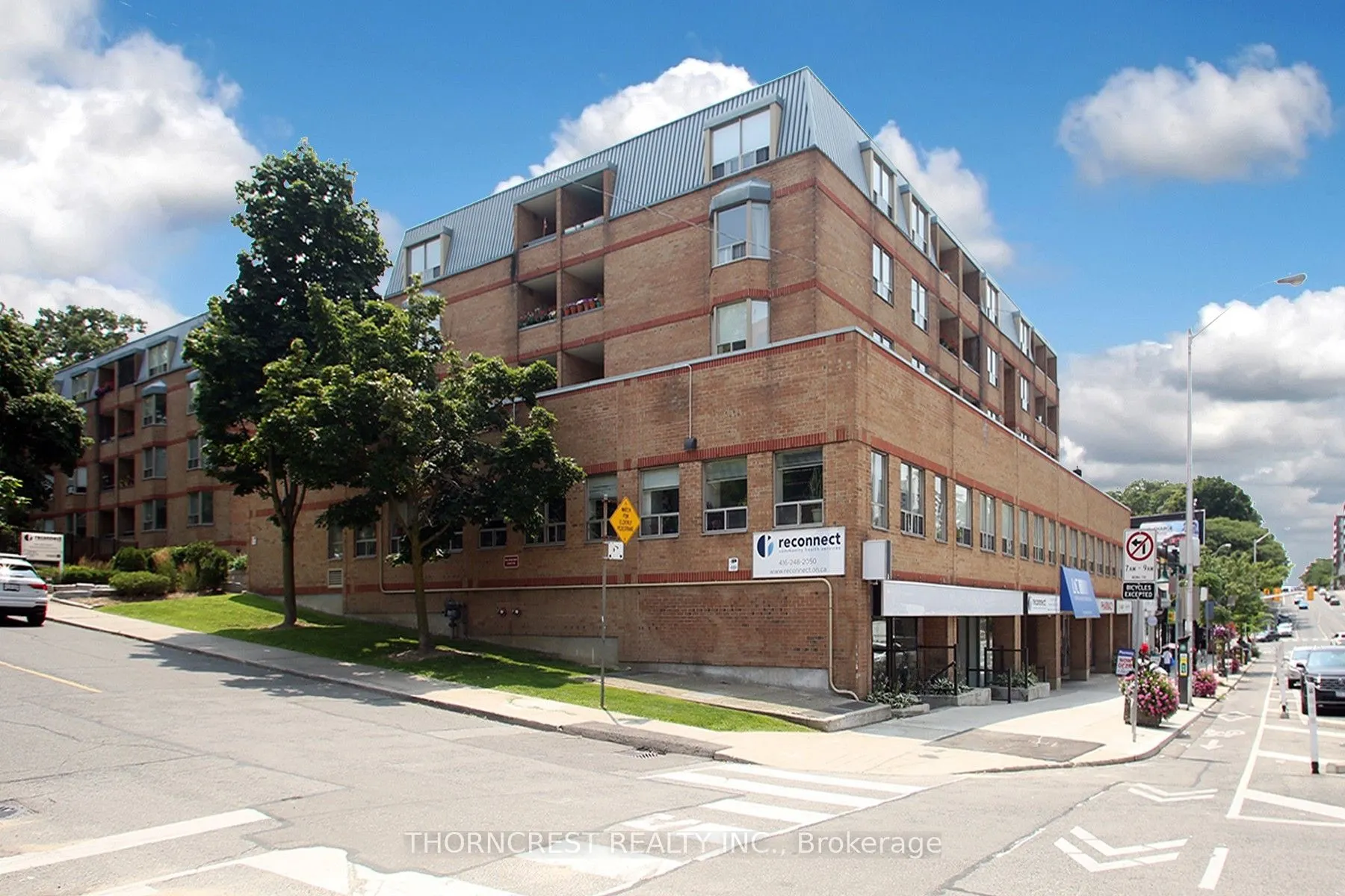 1709 Bloor Street W