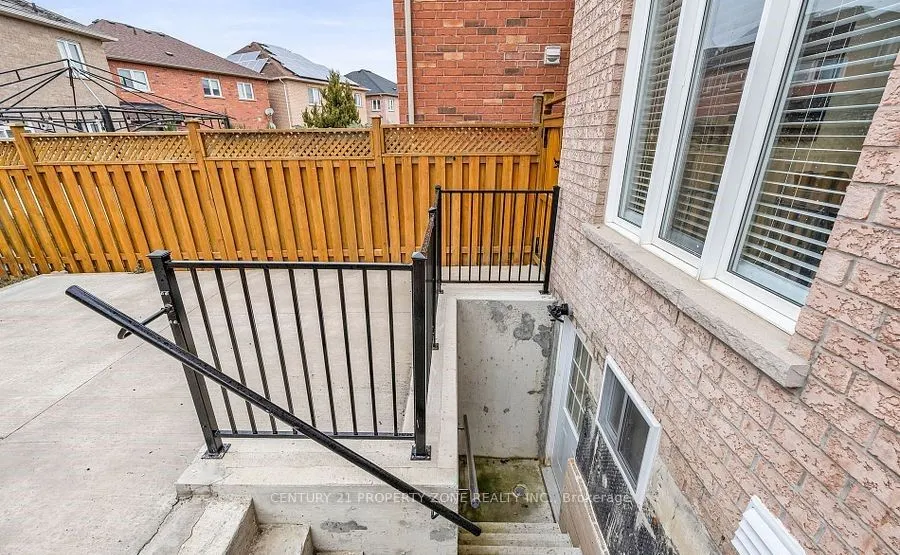 8 Griffith Court, #Basement