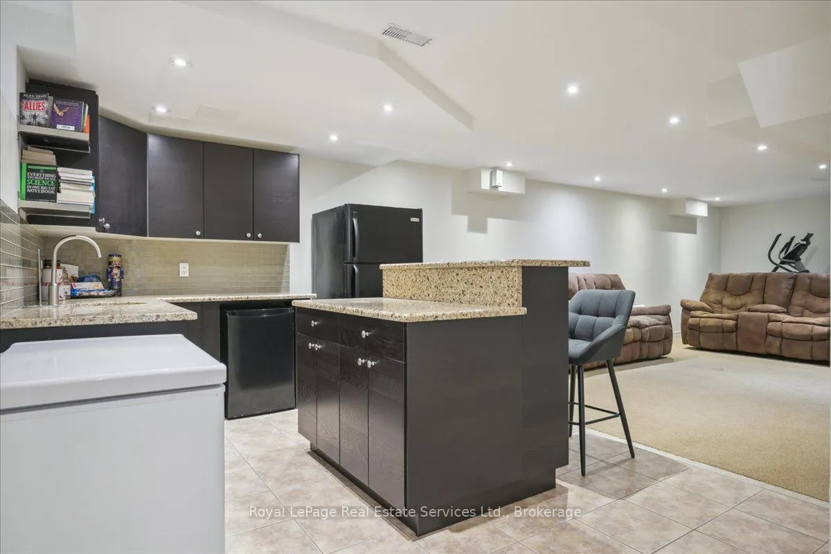 4737 Deforest Crescent
