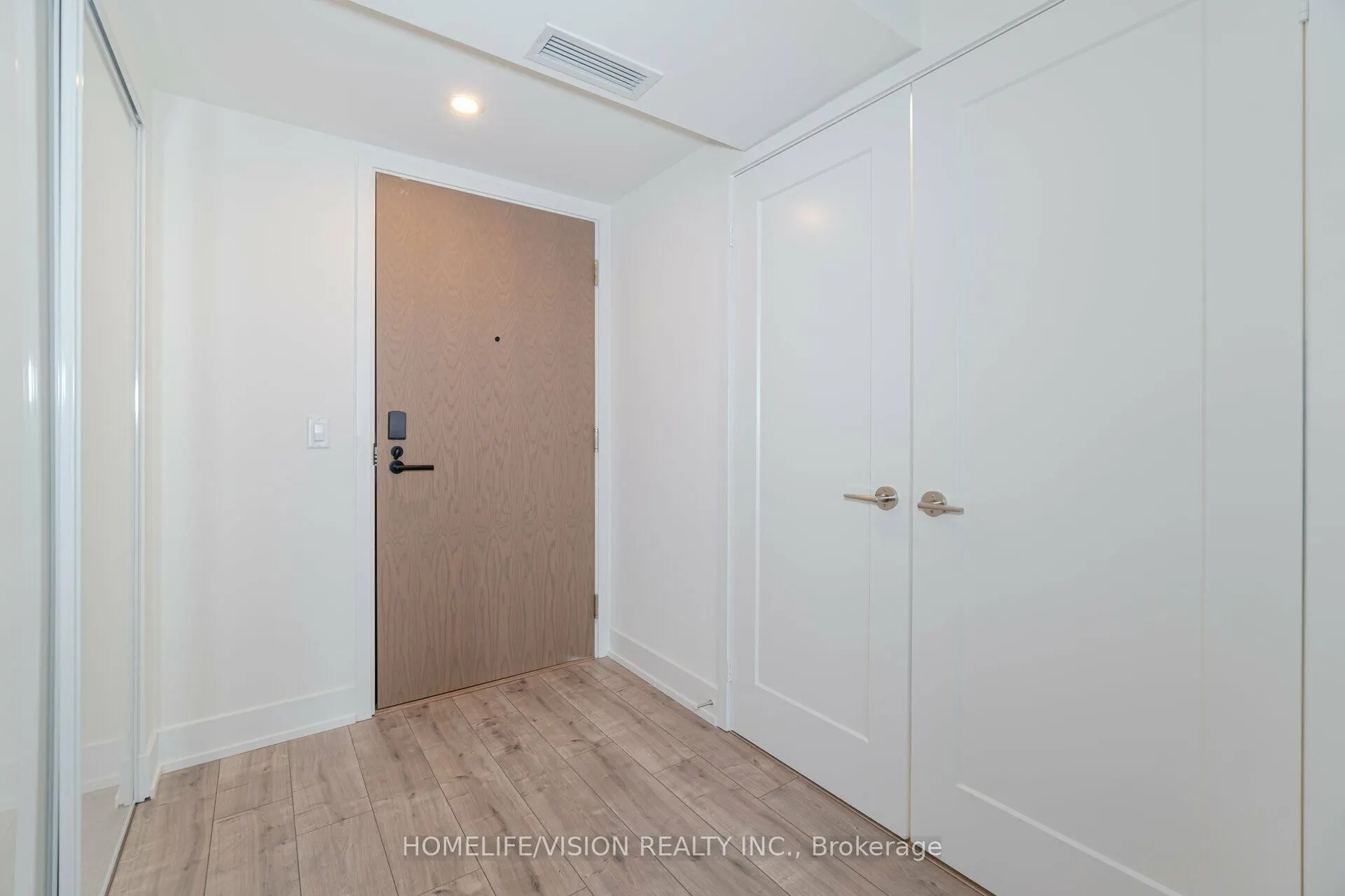 10 EVA Road, #503