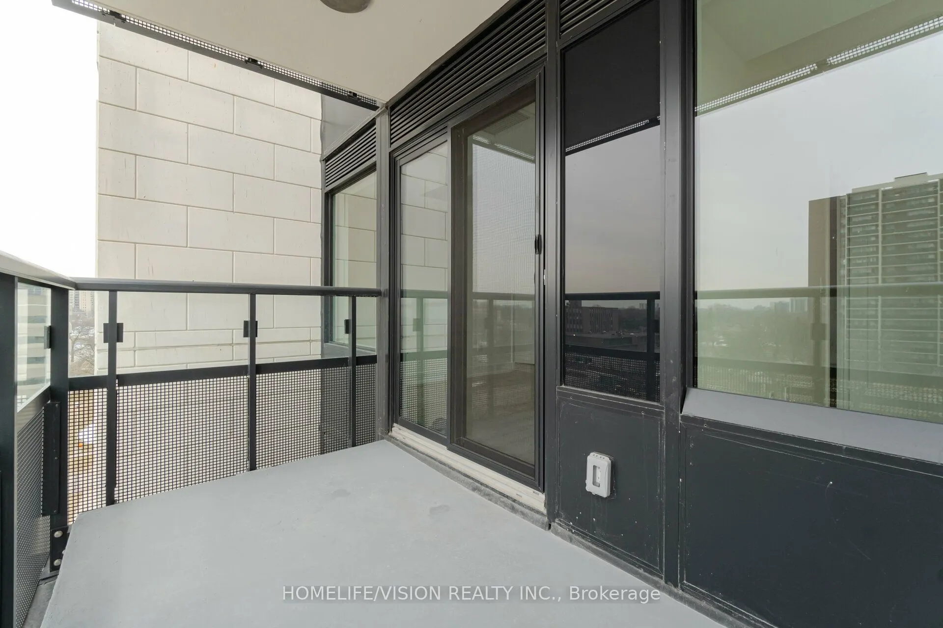 10 EVA Road, #503