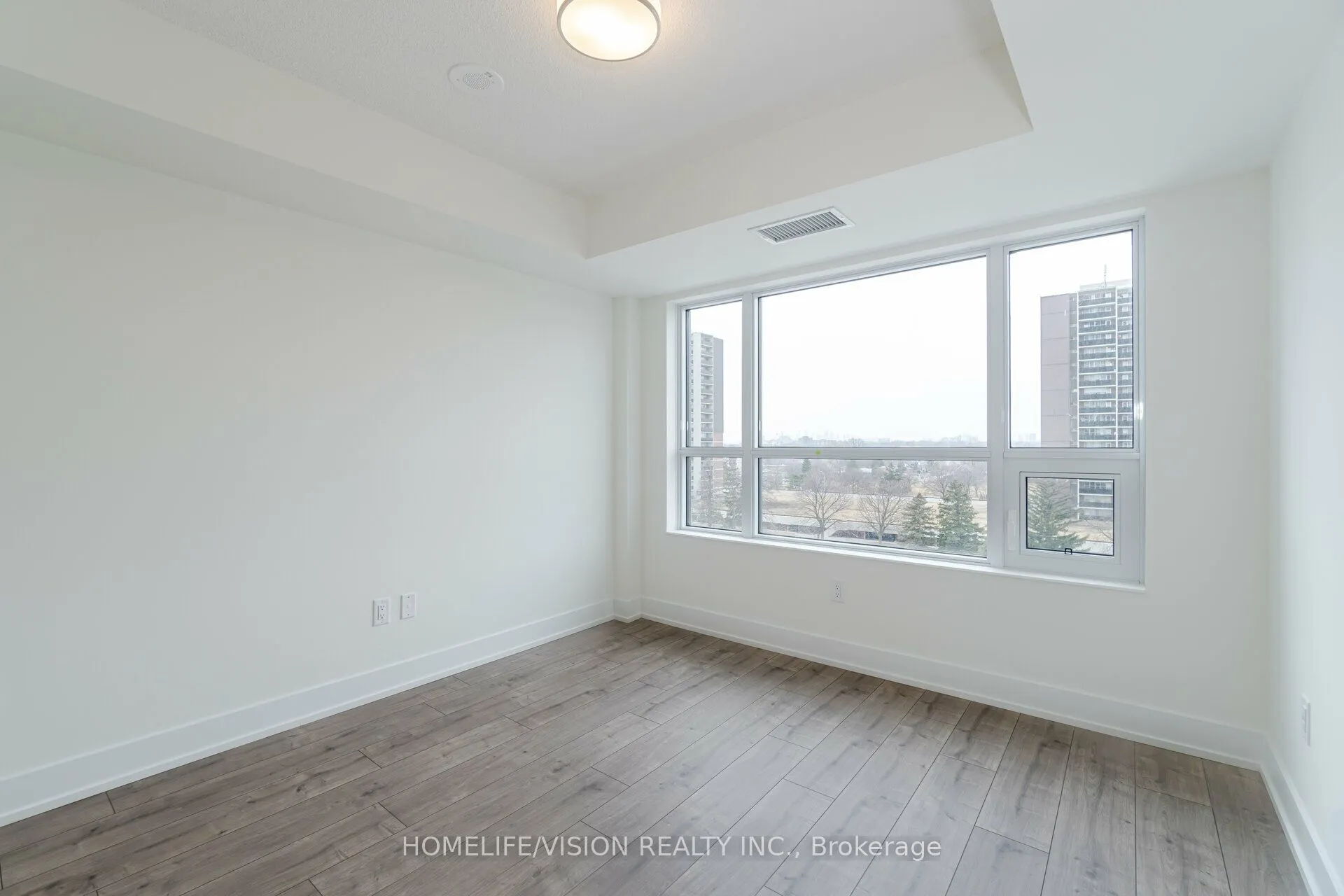 10 EVA Road, #503