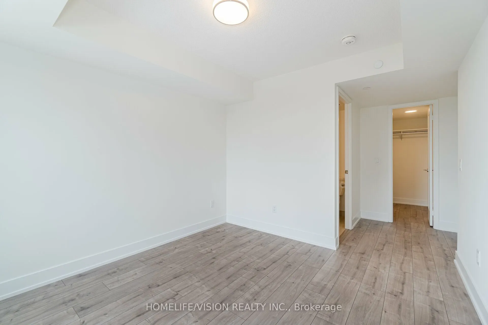 10 EVA Road, #503