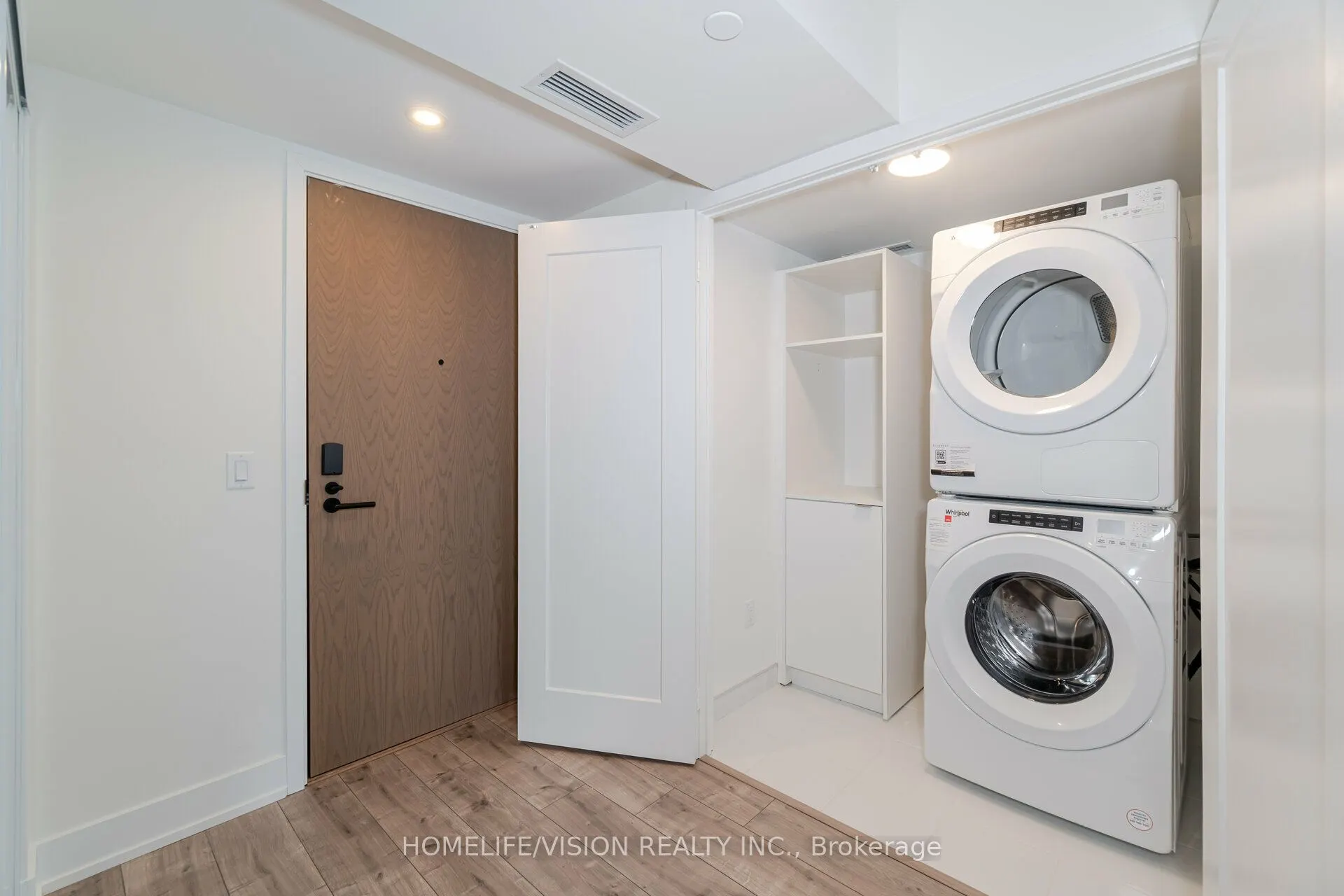 10 EVA Road, #503