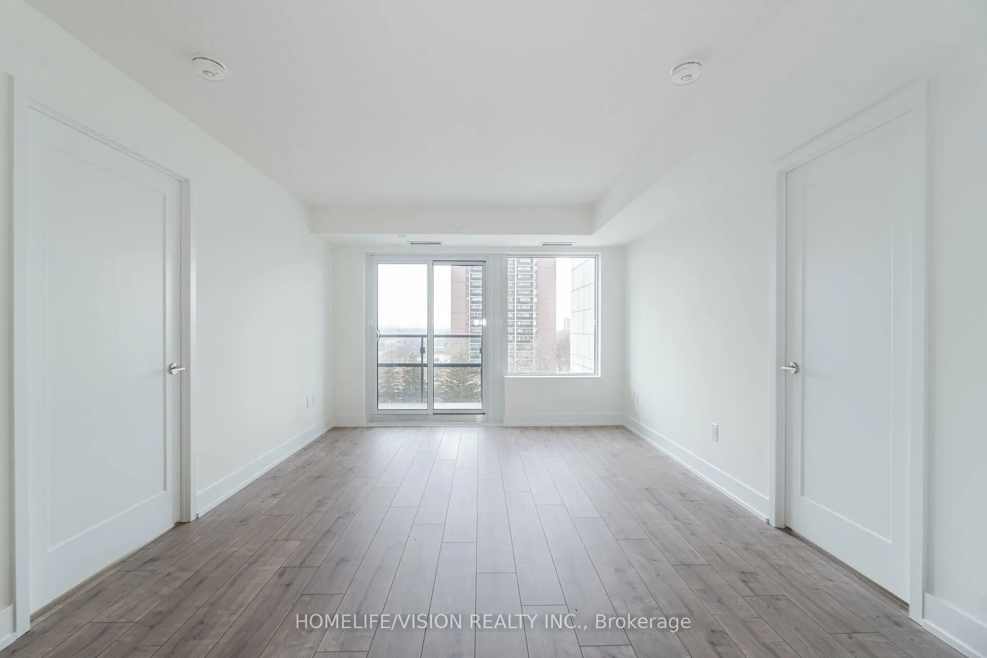 10 EVA Road, #503