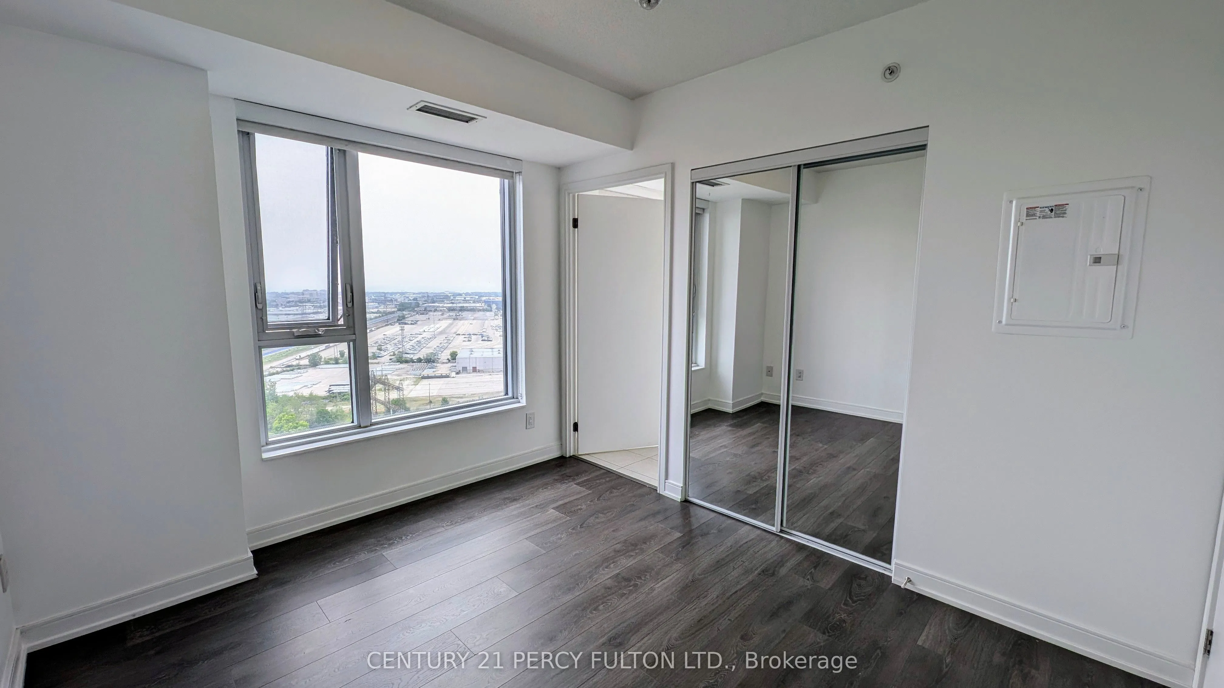 30 Samuel Wood Way, #1908