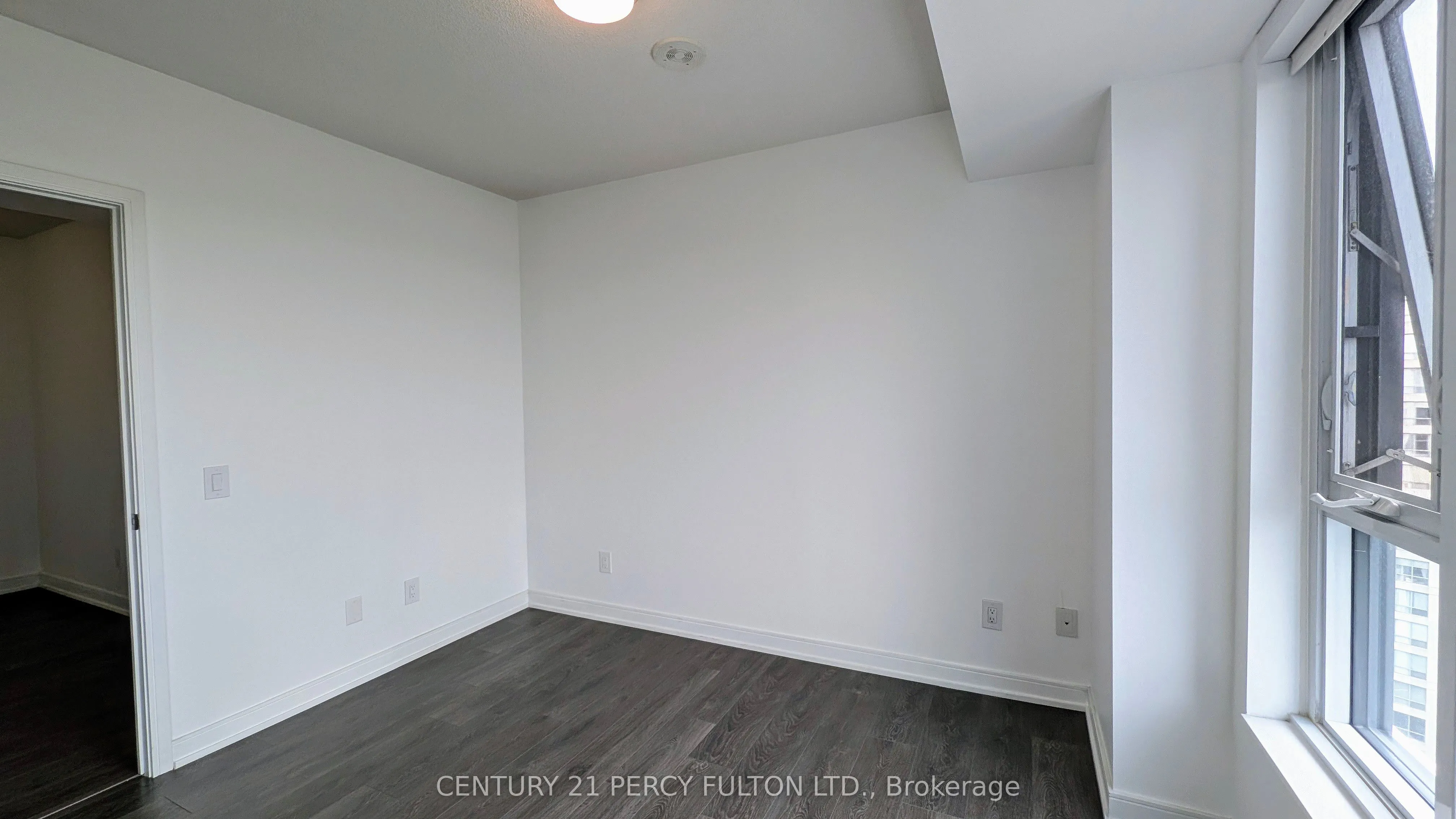 30 Samuel Wood Way, #1908