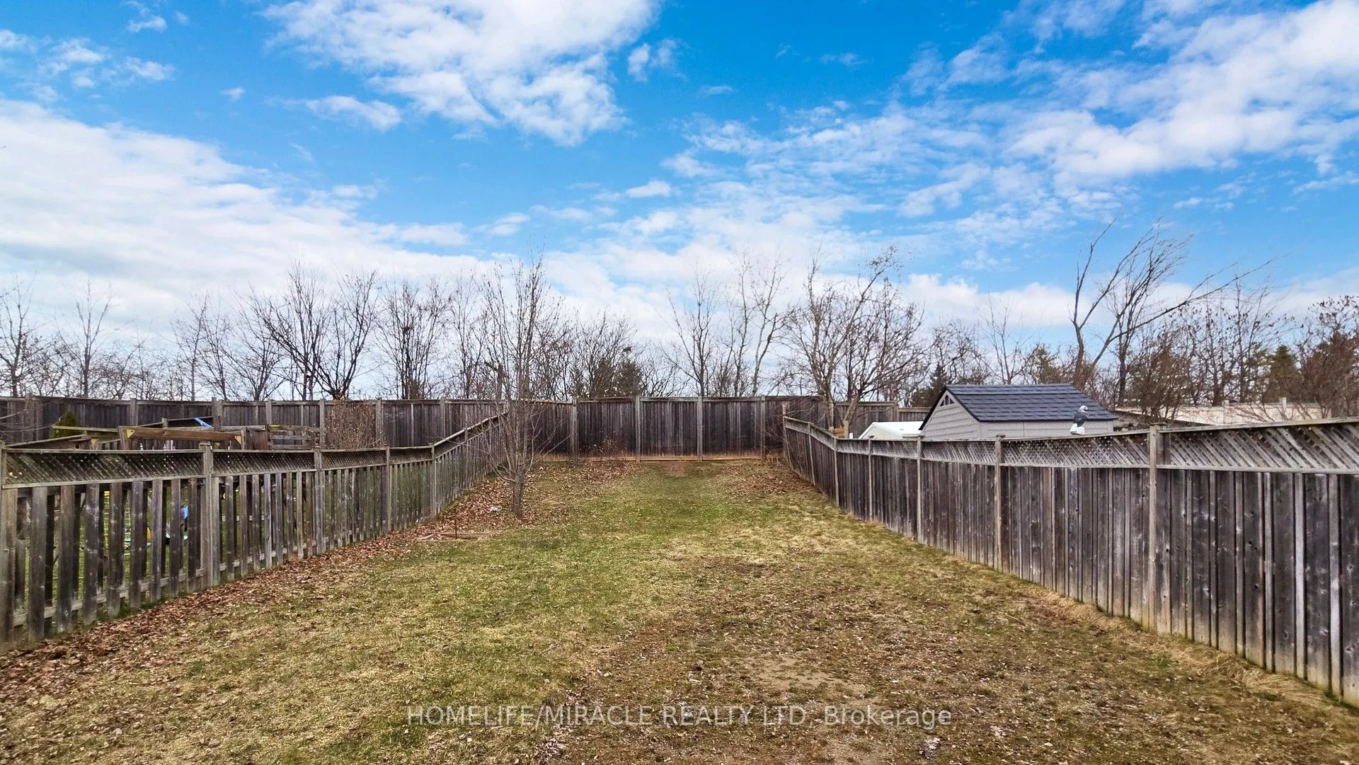 126 Mowat Crescent