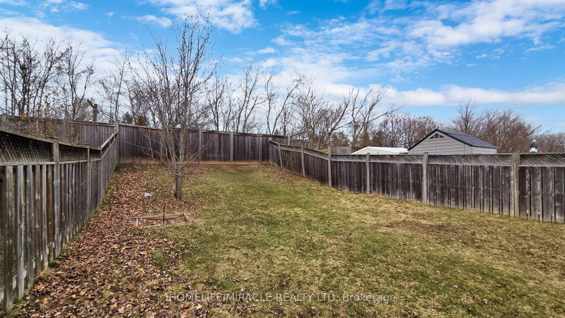 126 Mowat Crescent