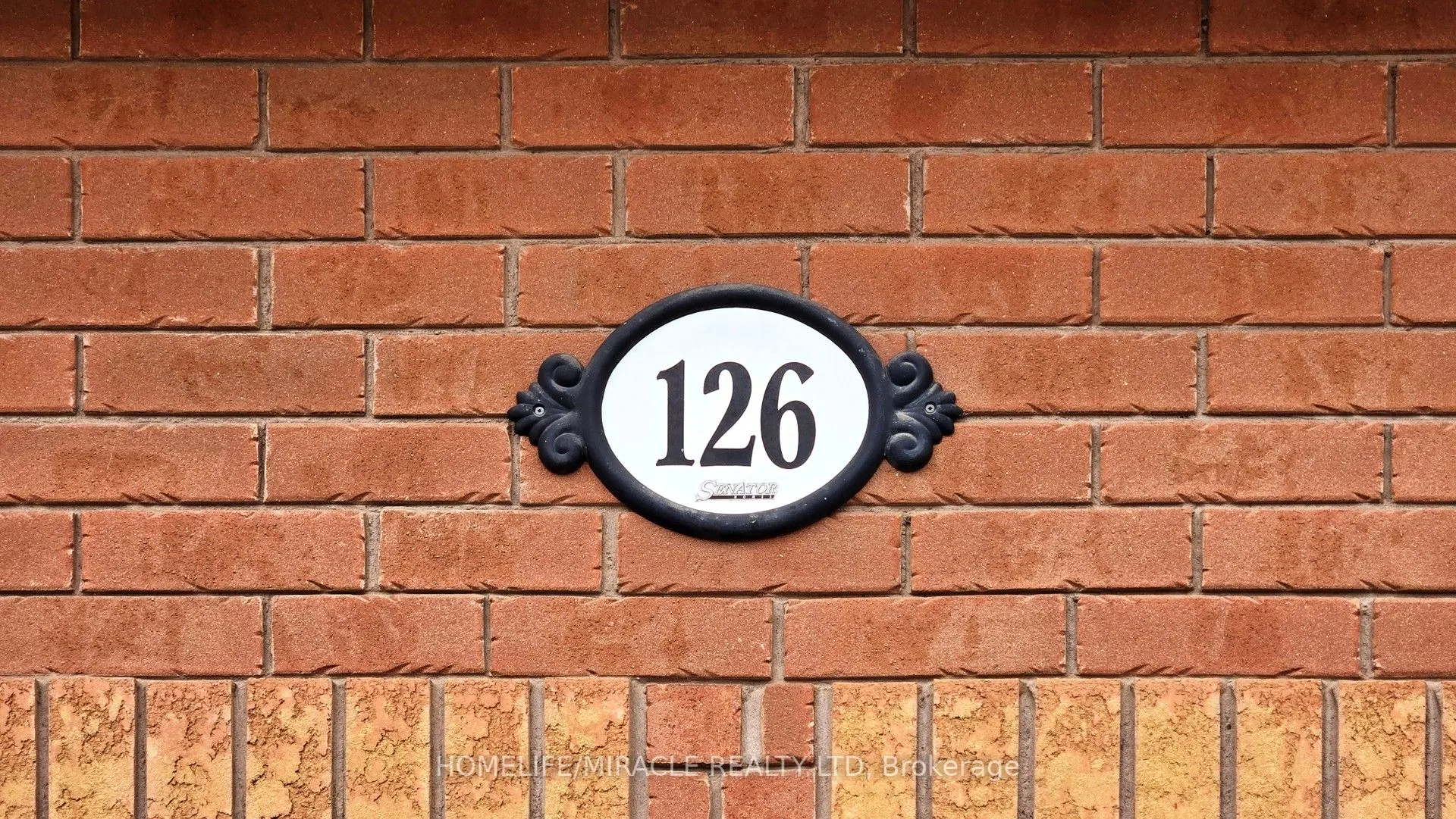 126 Mowat Crescent