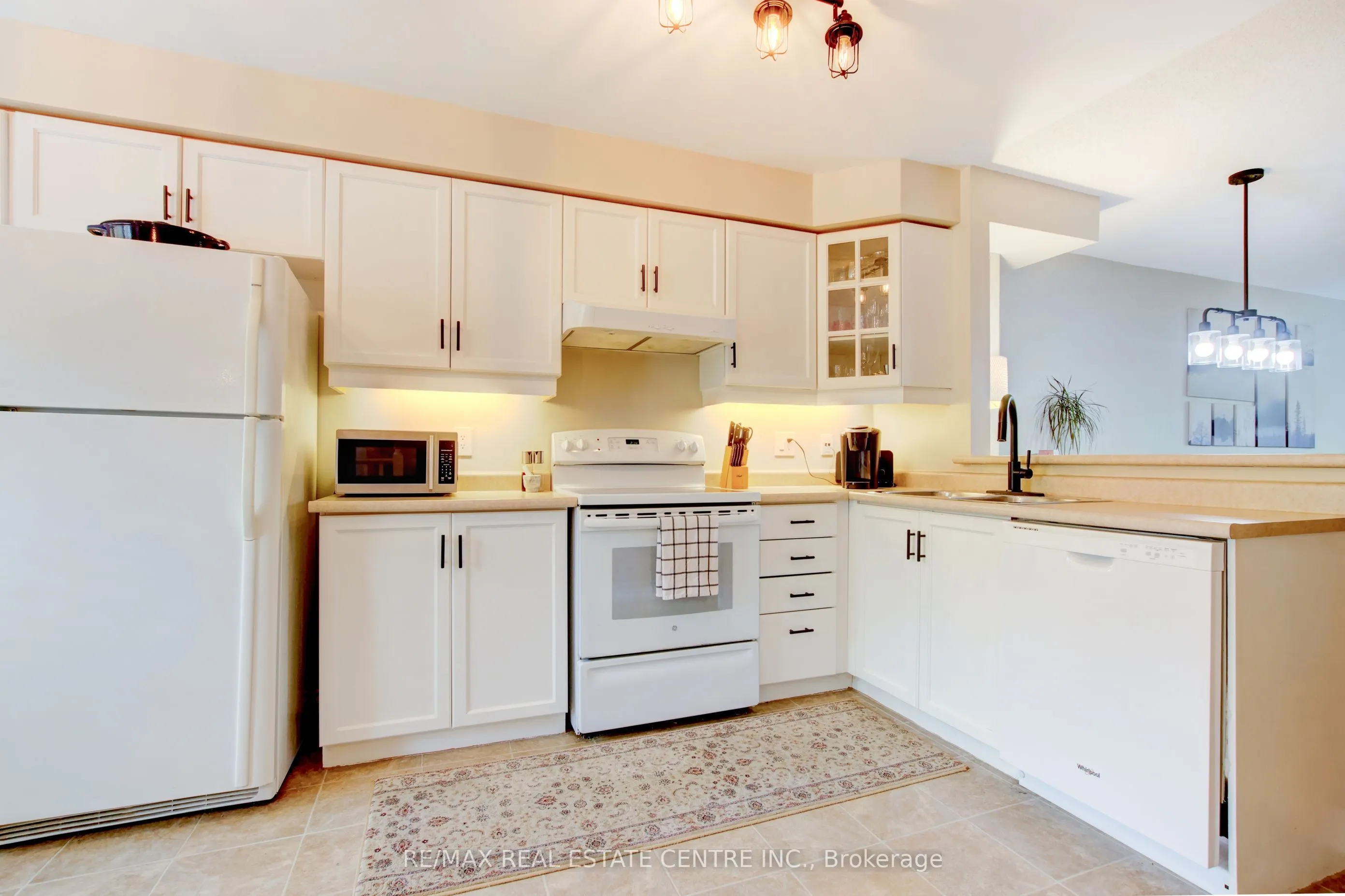 3480 Upper Middle Road, #82