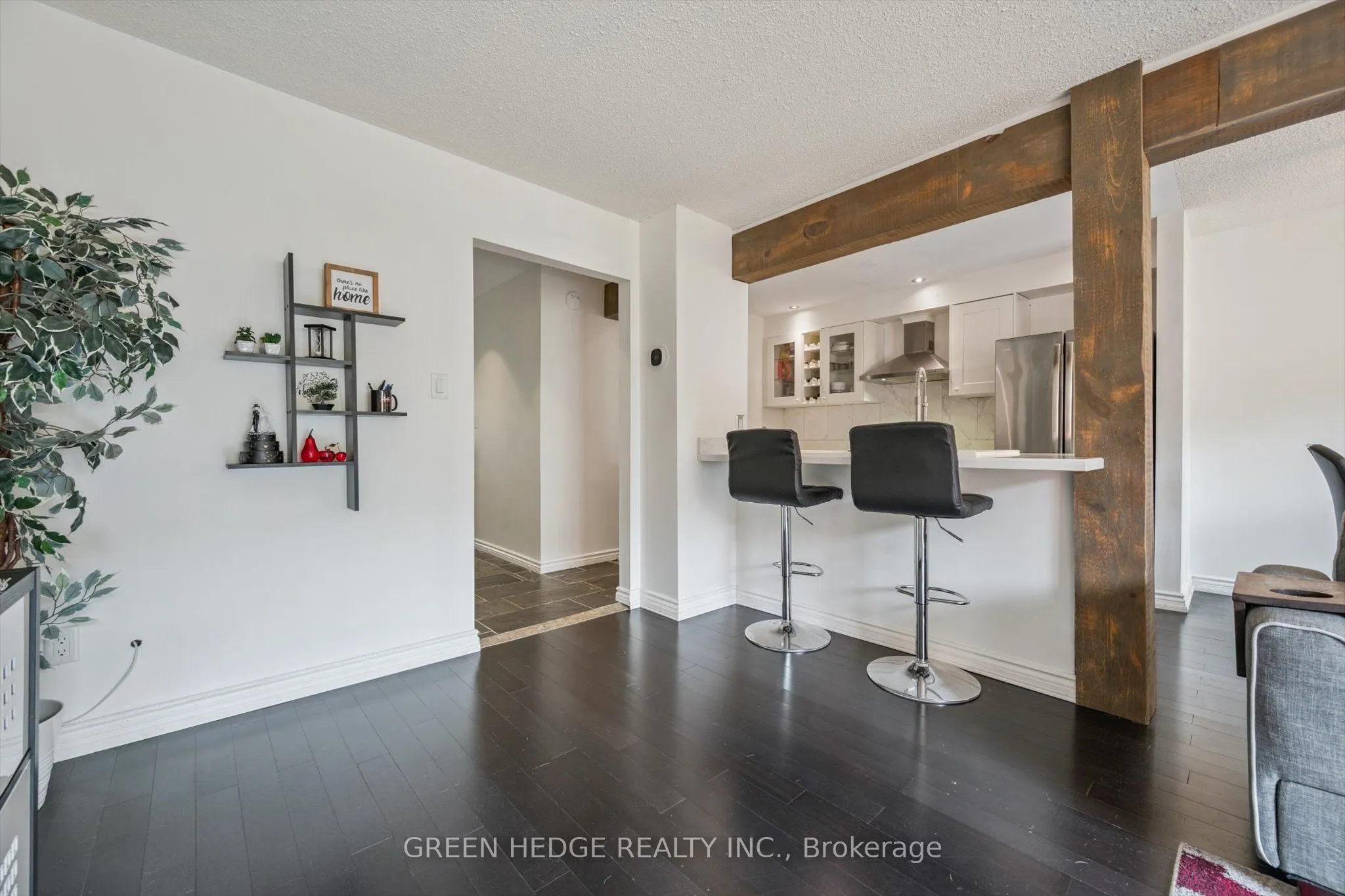220 Baronwood Court, #220