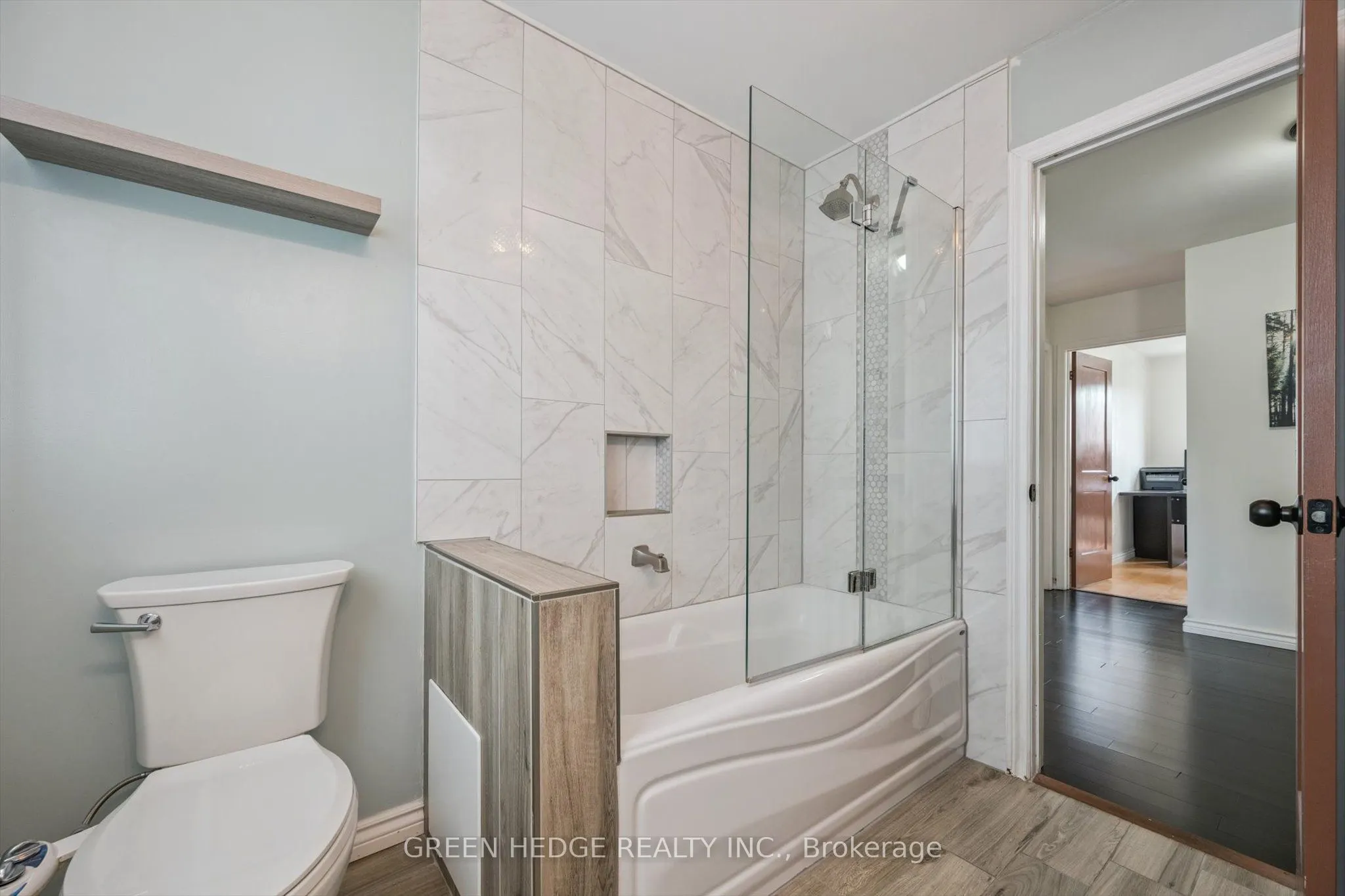 220 Baronwood Court, #220