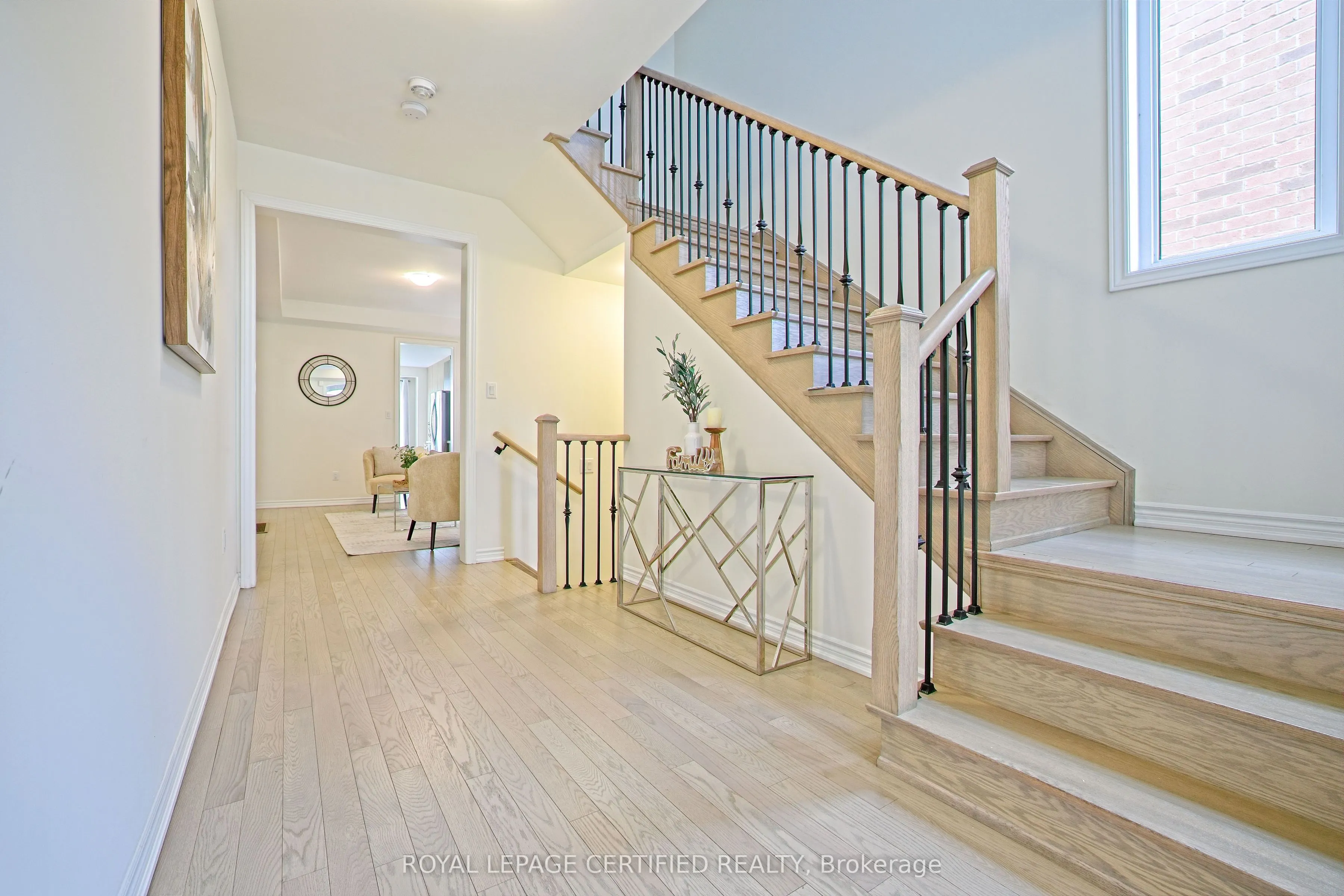 14 Bavenden Crescent