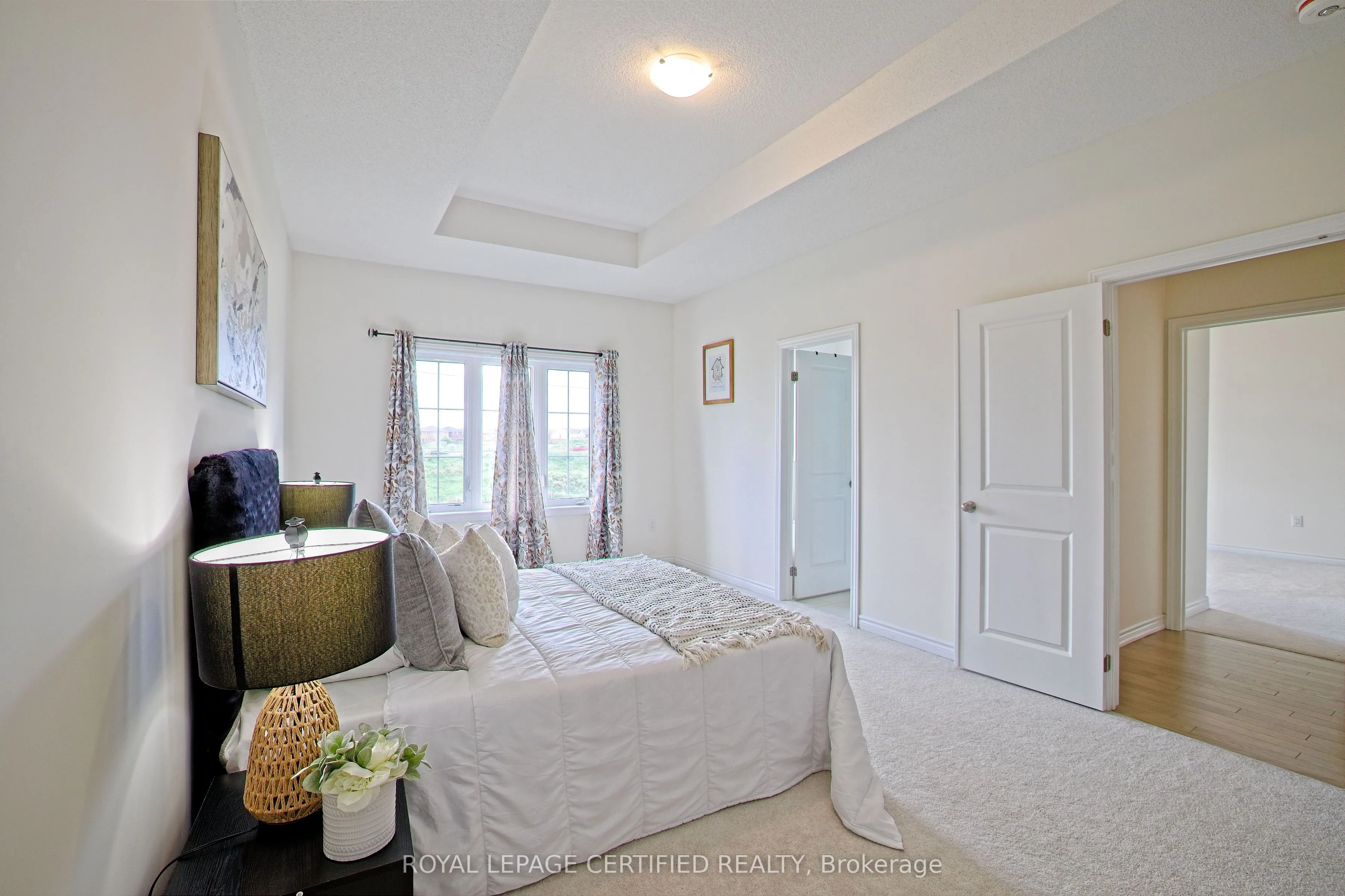 14 Bavenden Crescent