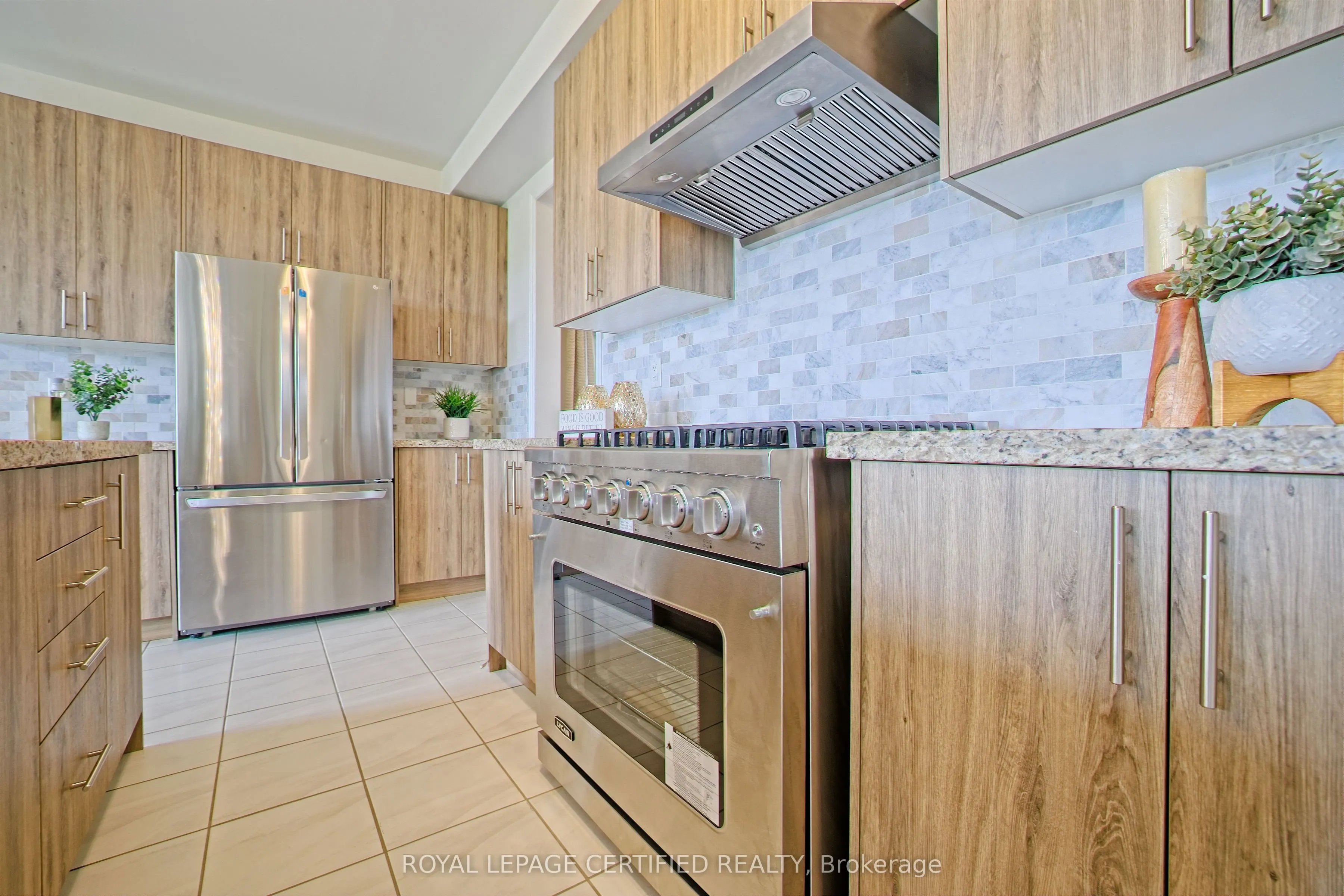 14 Bavenden Crescent