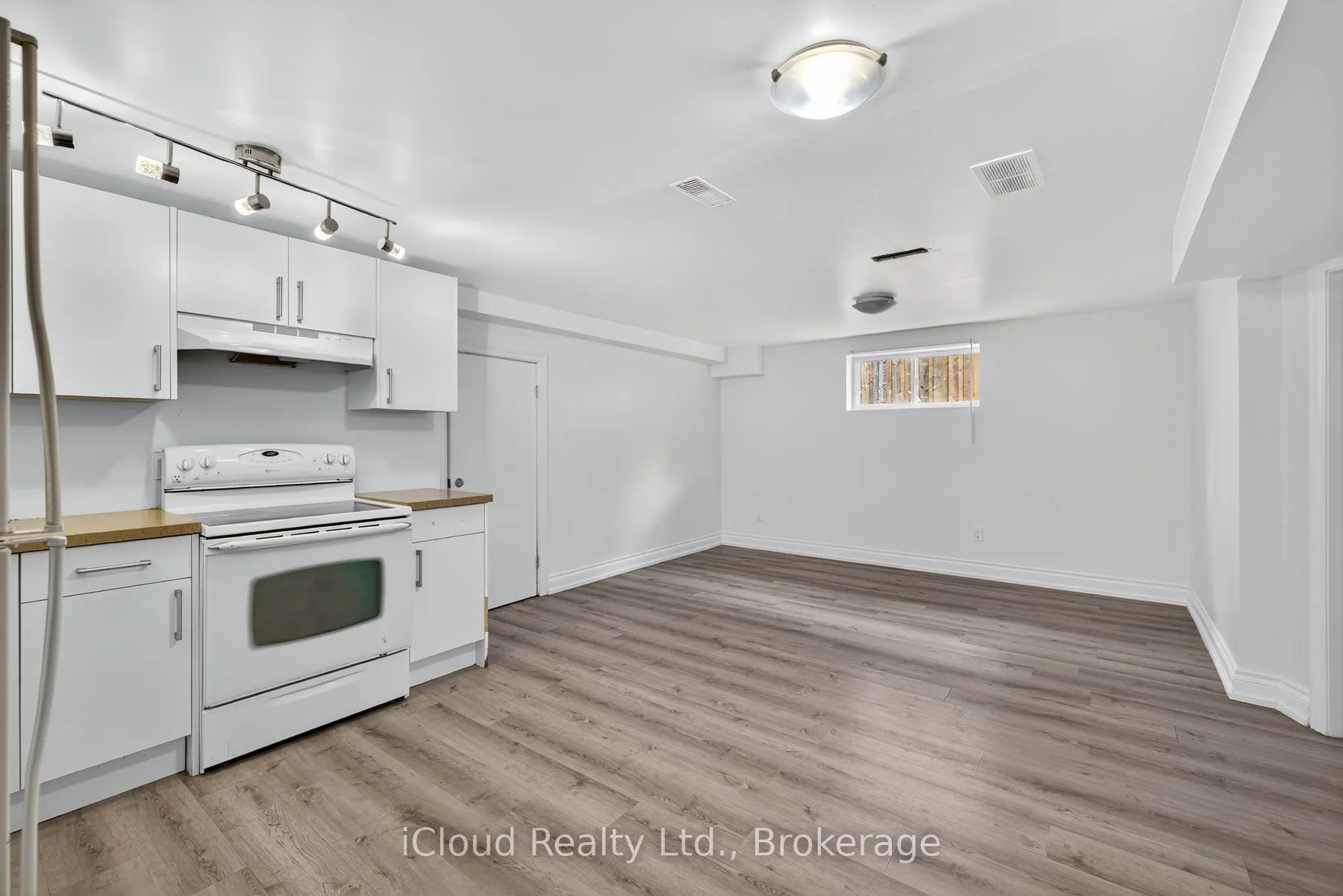 34 Knox Avenue