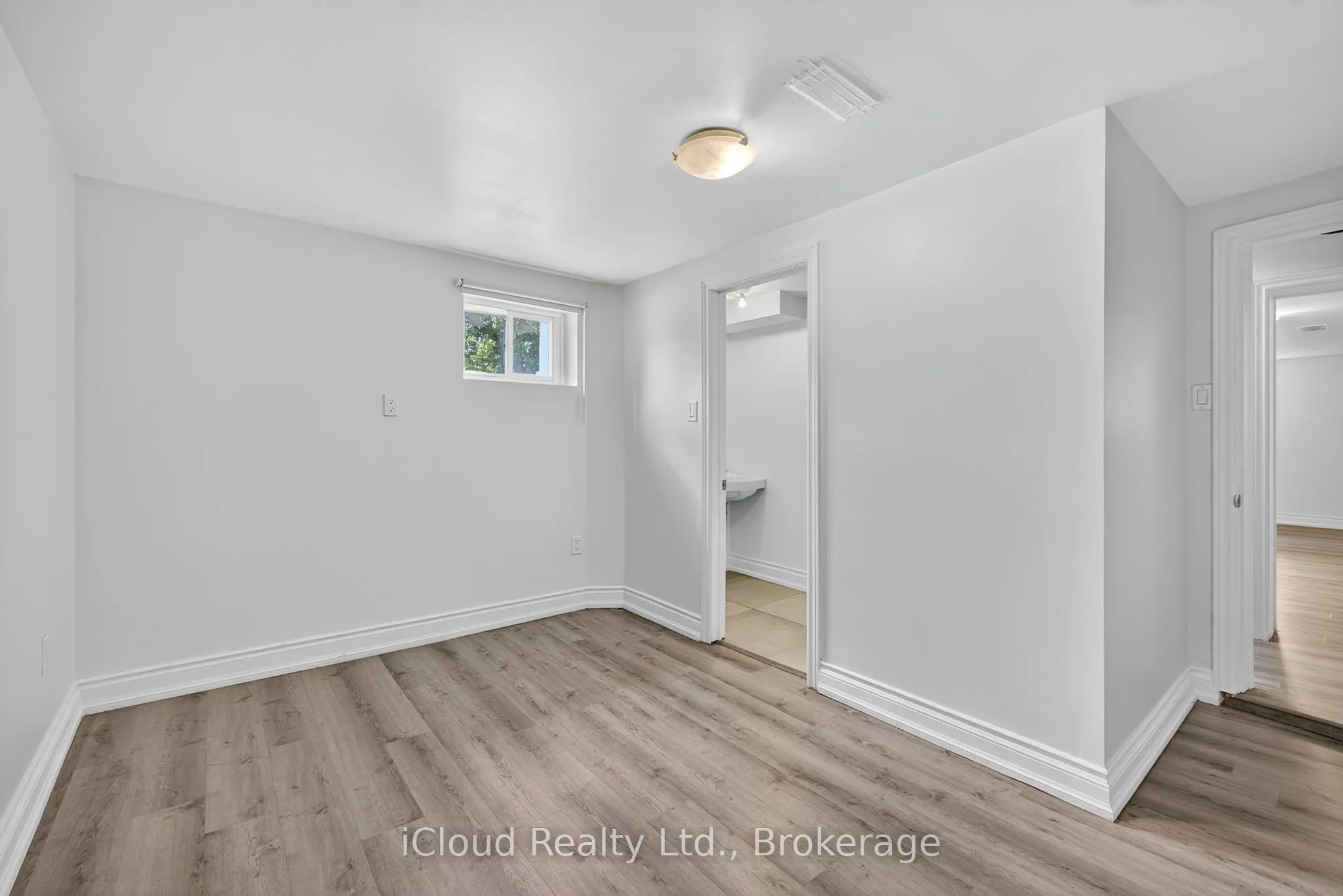 34 Knox Avenue