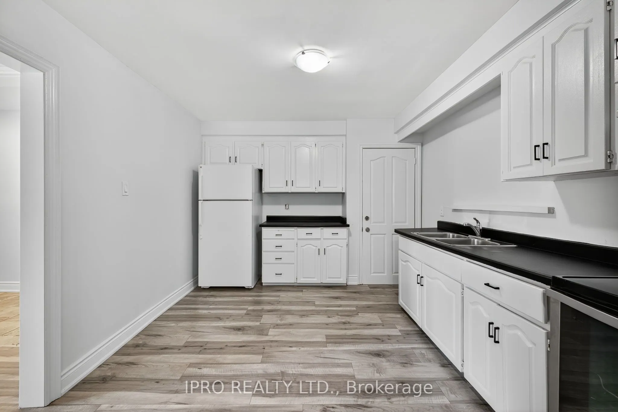 34 Knox Avenue