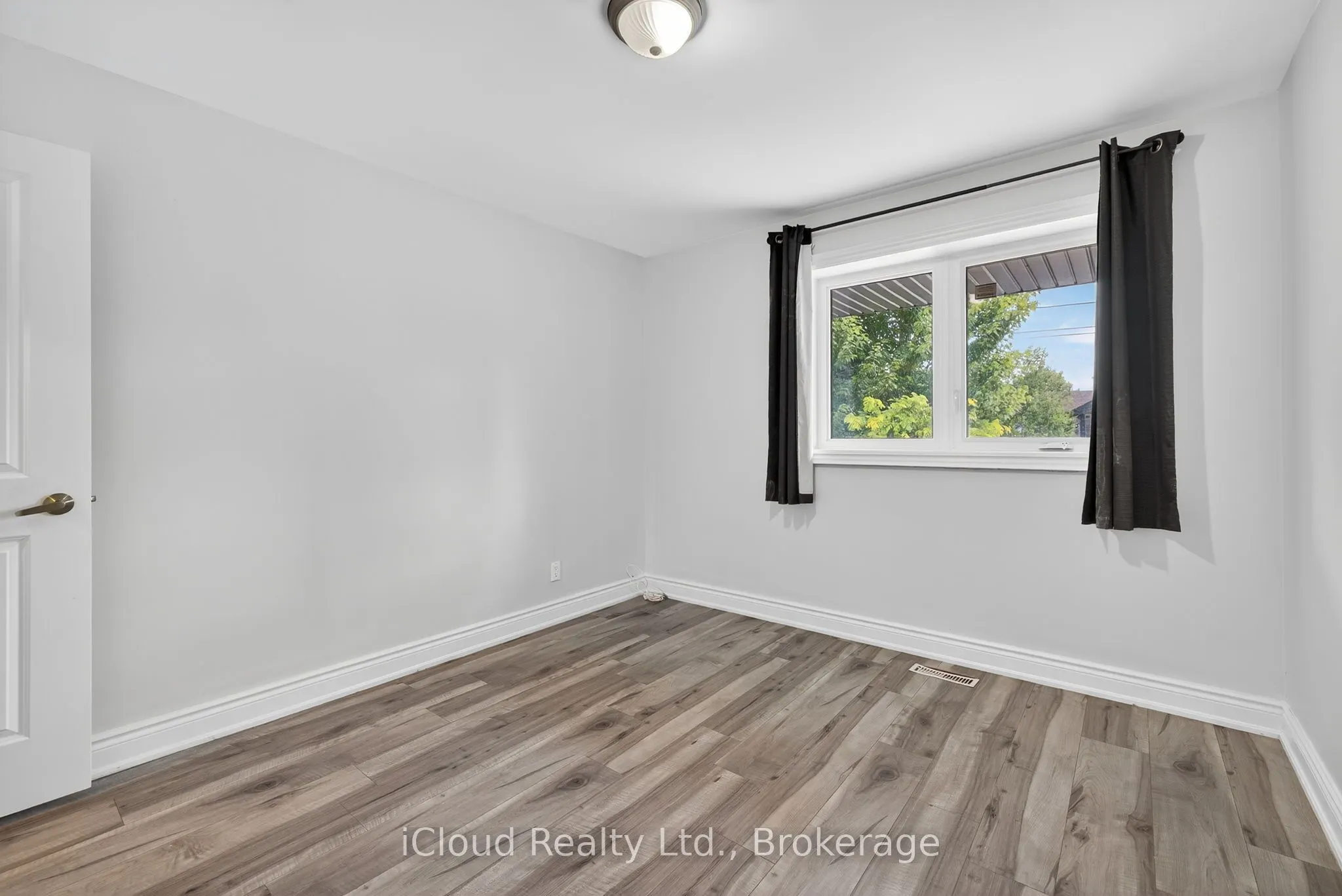 34 Knox Avenue