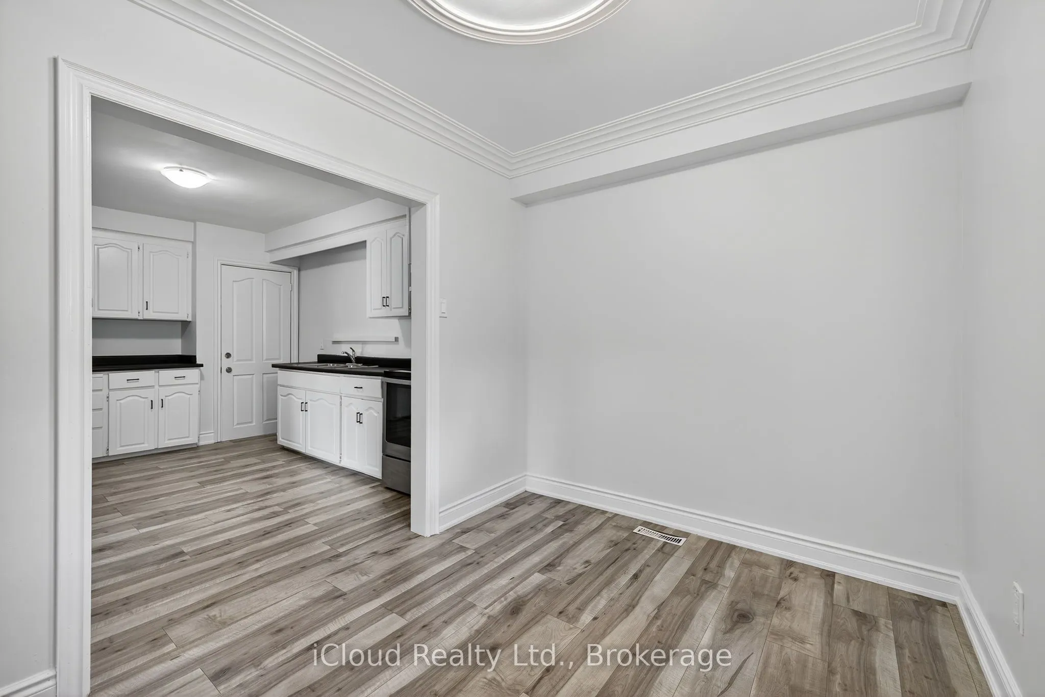 34 Knox Avenue