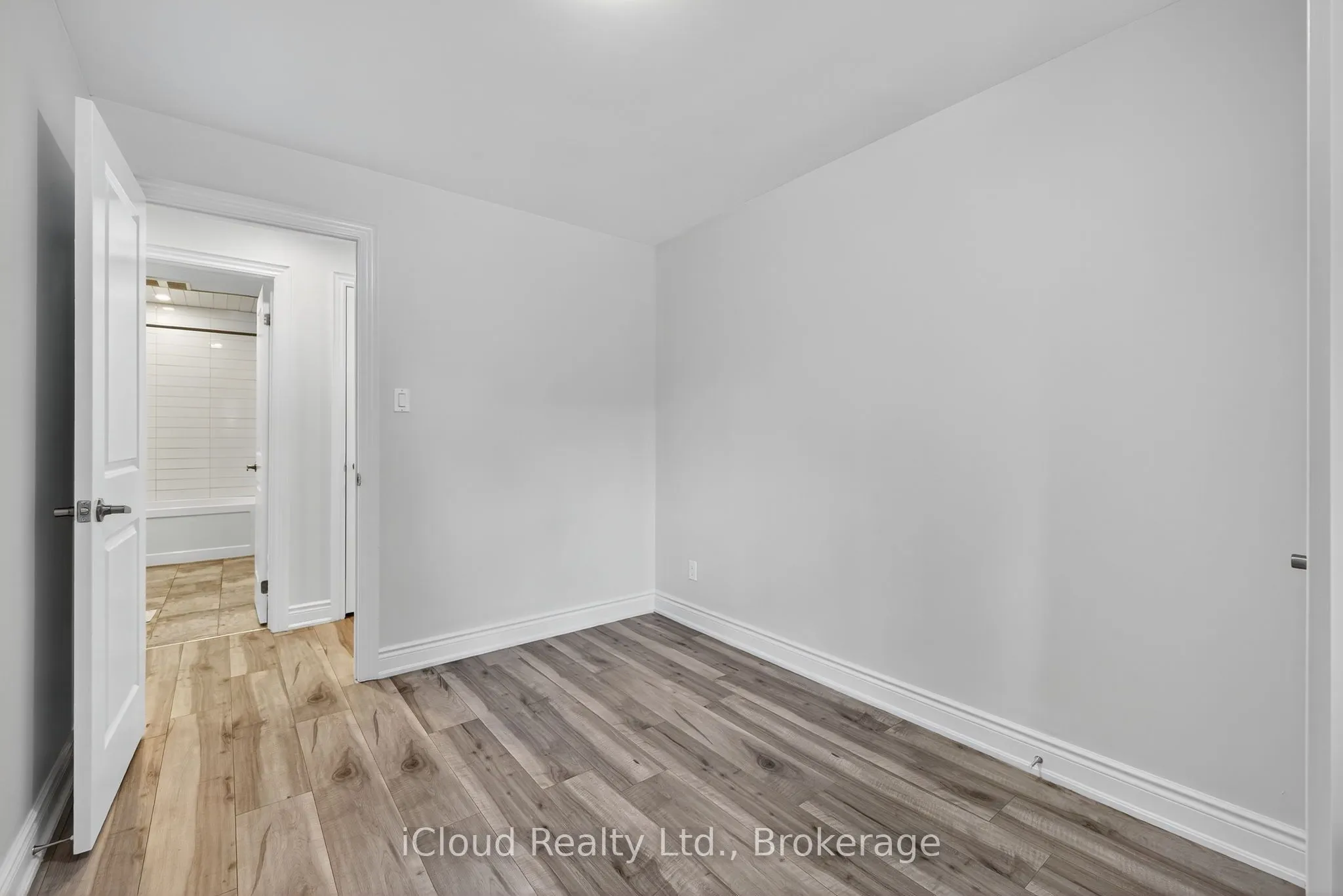 34 Knox Avenue