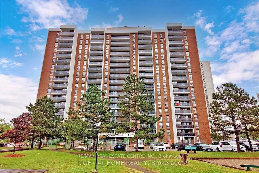 21 Knightsbridge Road, #1105
