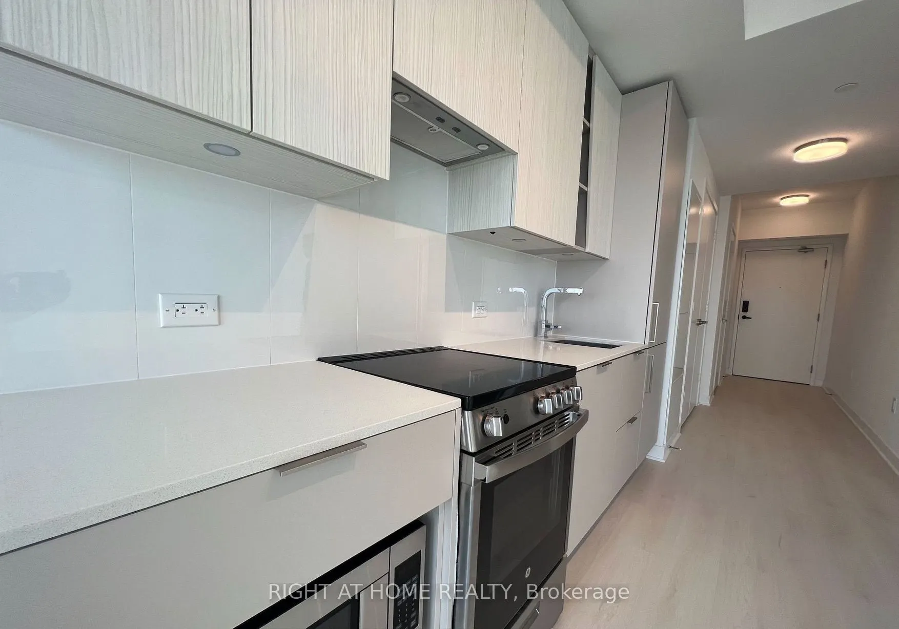 3900 Confederation Parkway, #2507