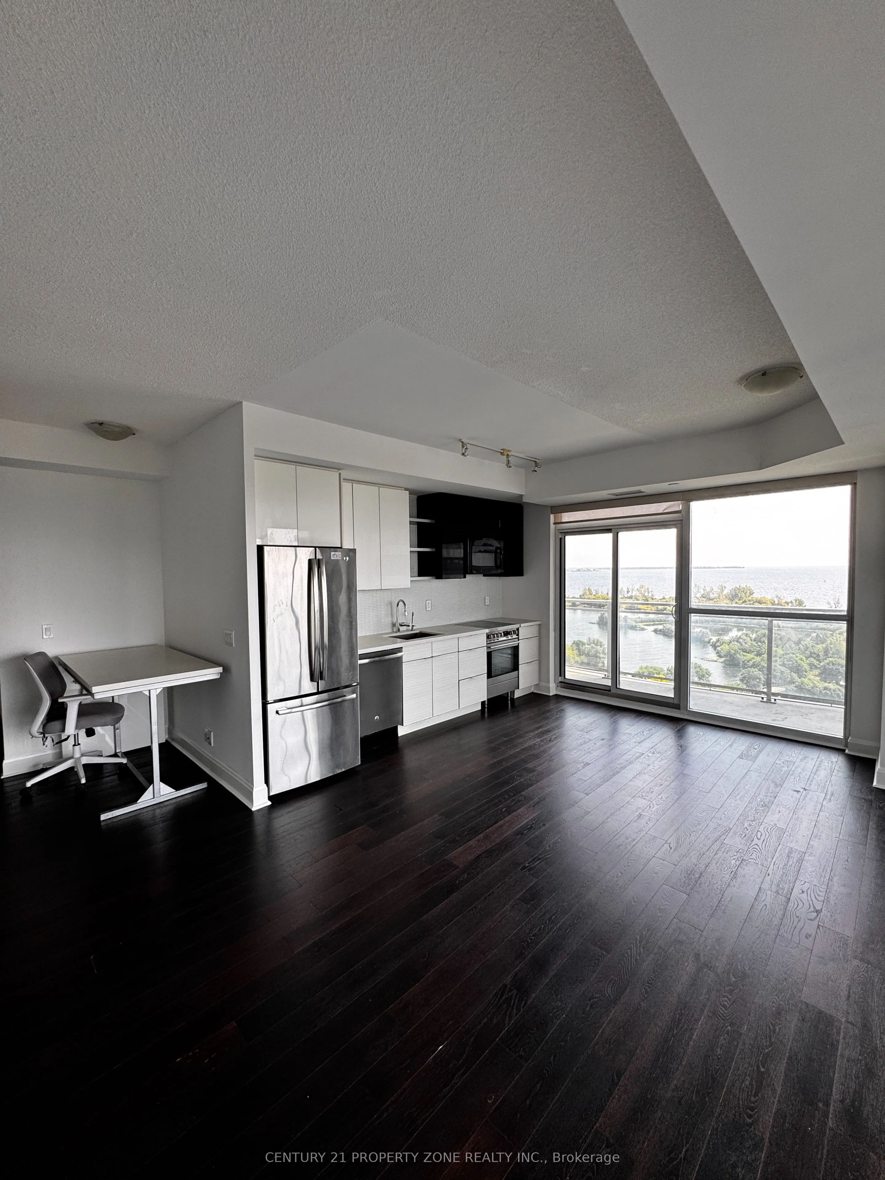 33 Shore Breeze Drive, #1310