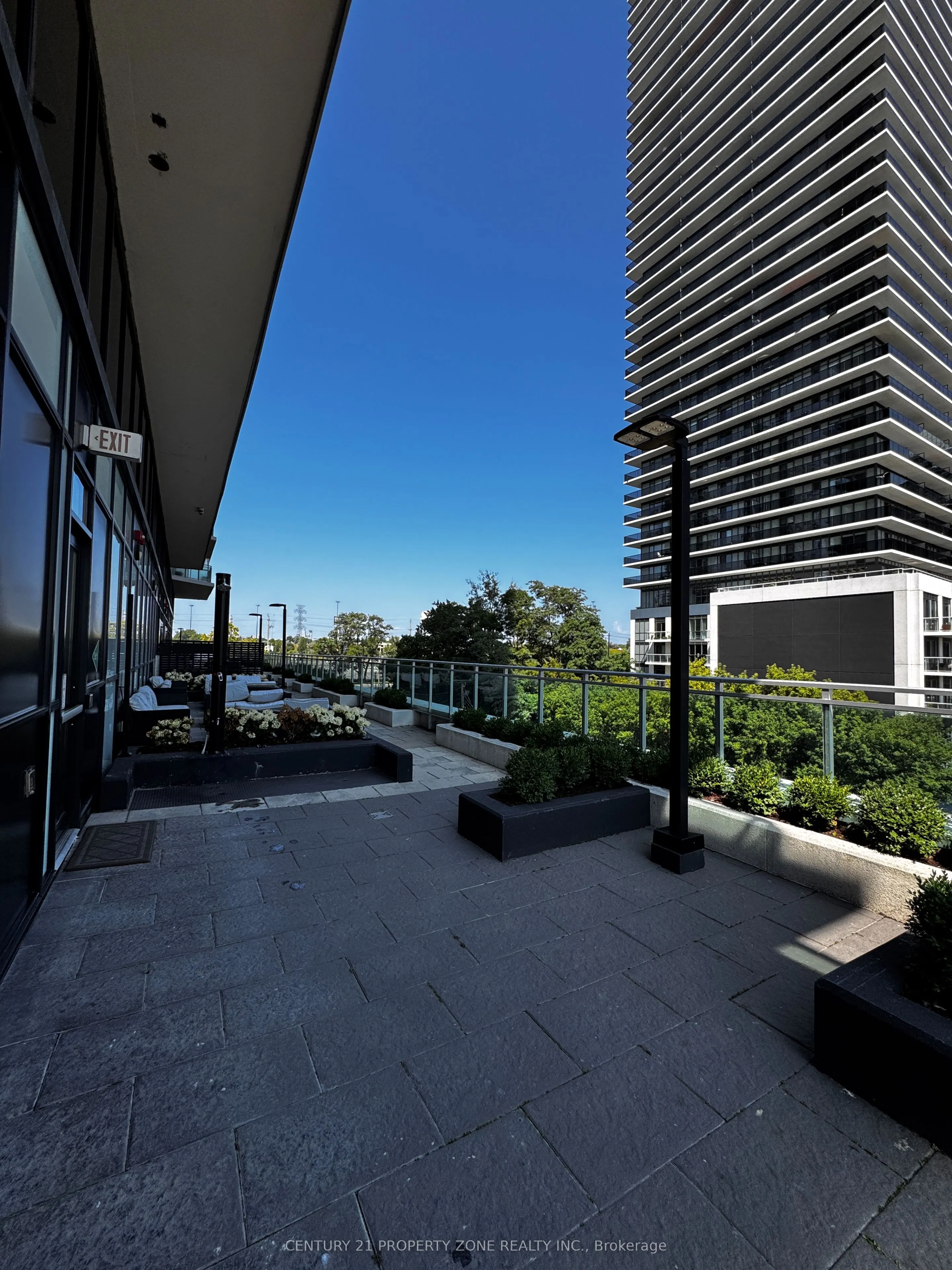 33 Shore Breeze Drive, #1310
