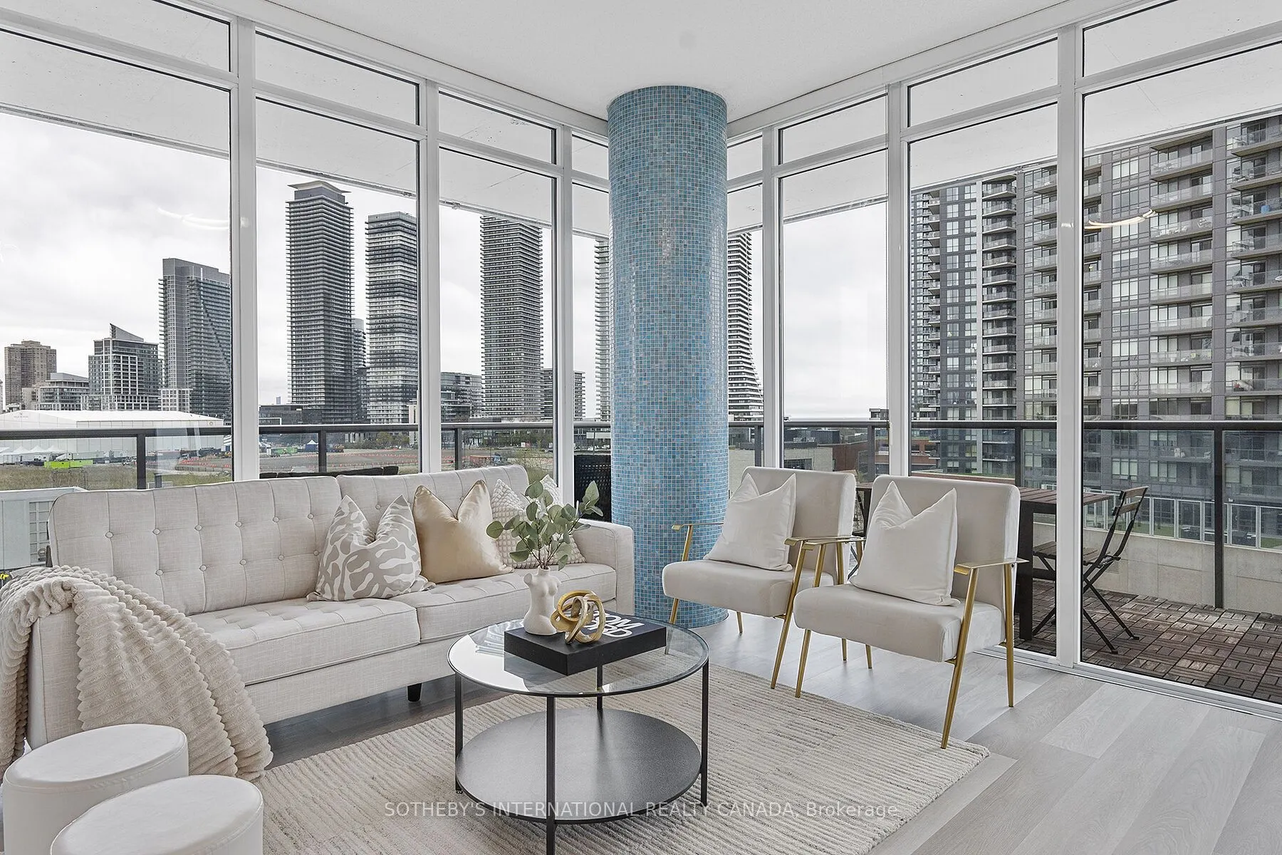 88 Park Lawn Road, #608