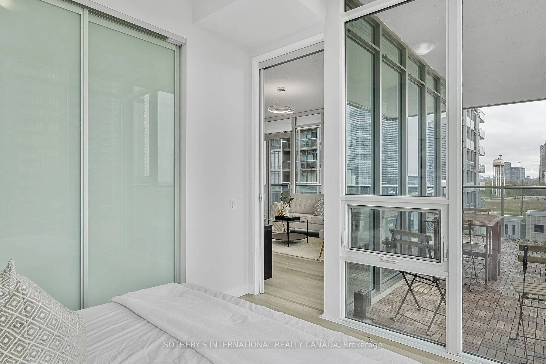 88 Park Lawn Road, #608
