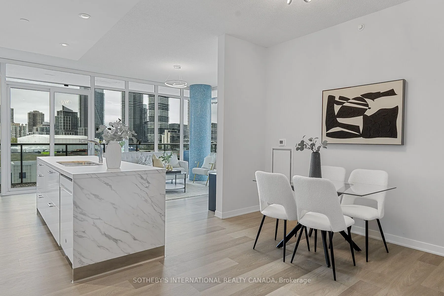 88 Park Lawn Road, #608