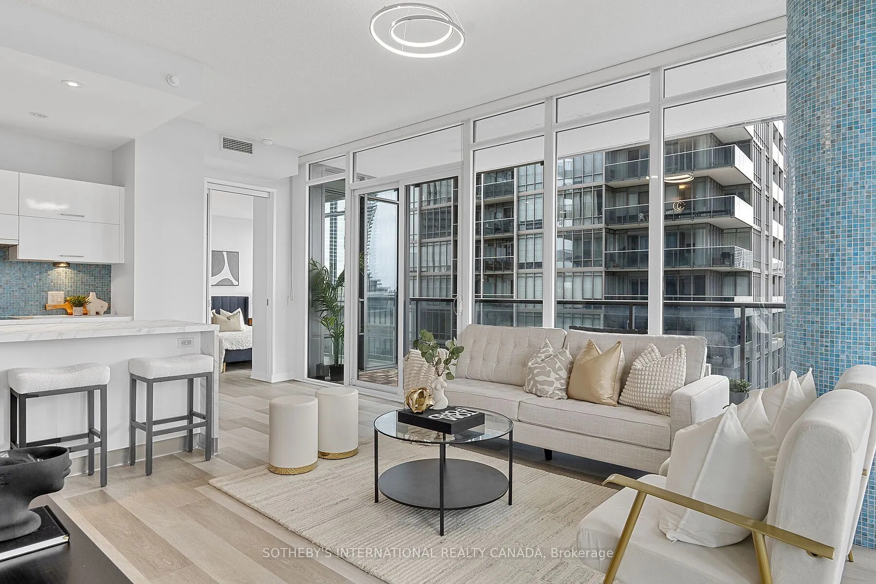 88 Park Lawn Road, #608