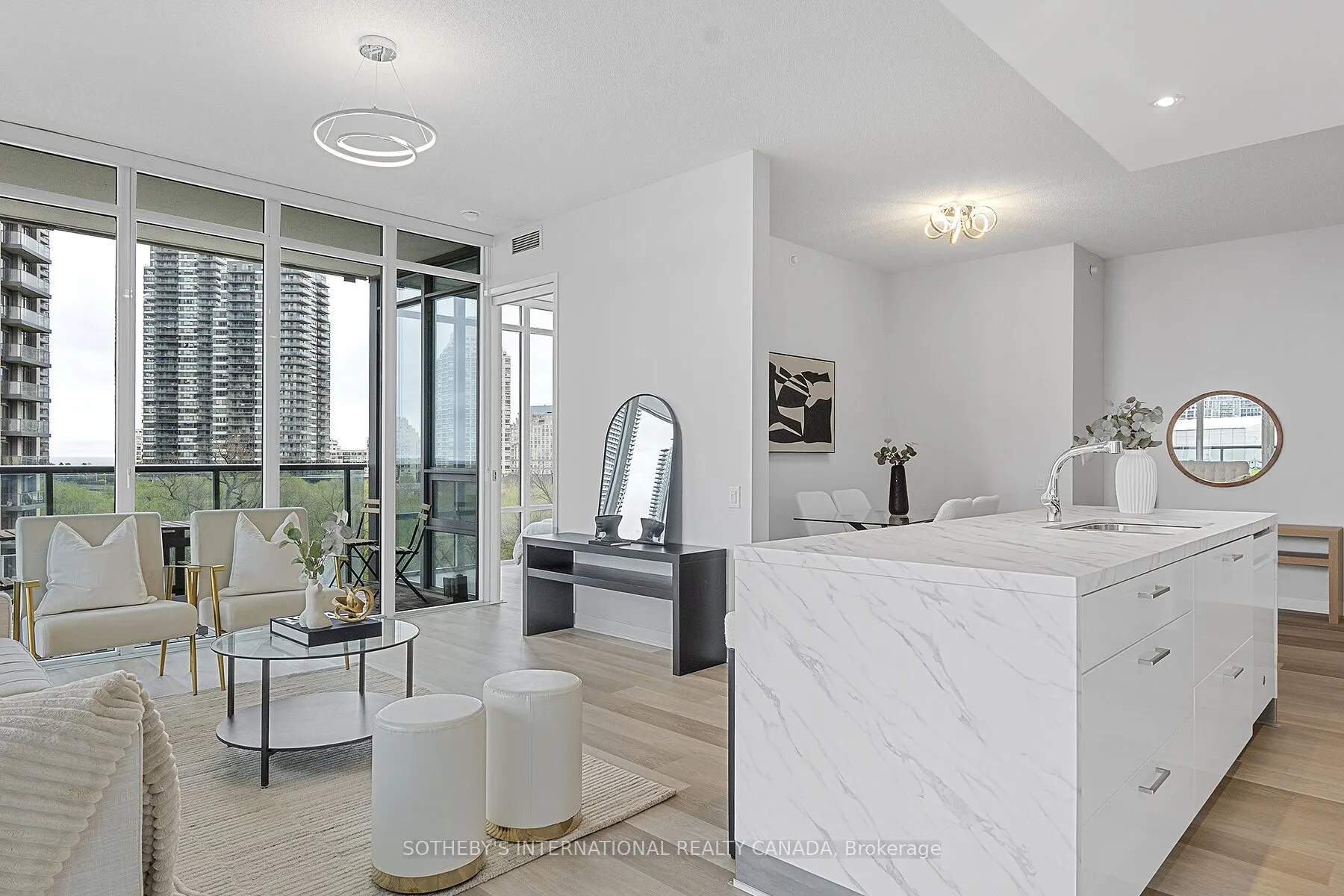 88 Park Lawn Road, #608