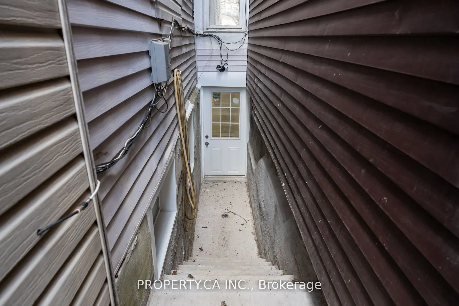 557 Perth Avenue, #Lower