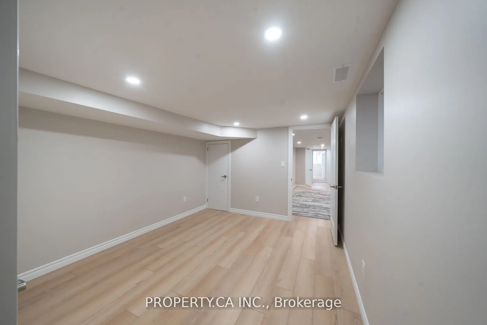 557 Perth Avenue, #Lower