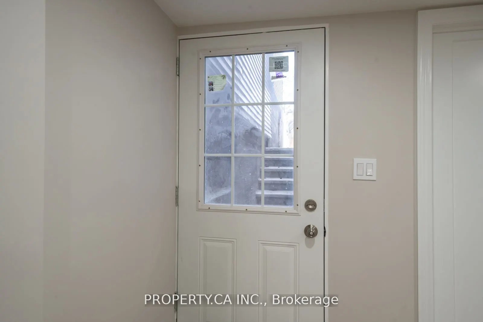 557 Perth Avenue, #Lower