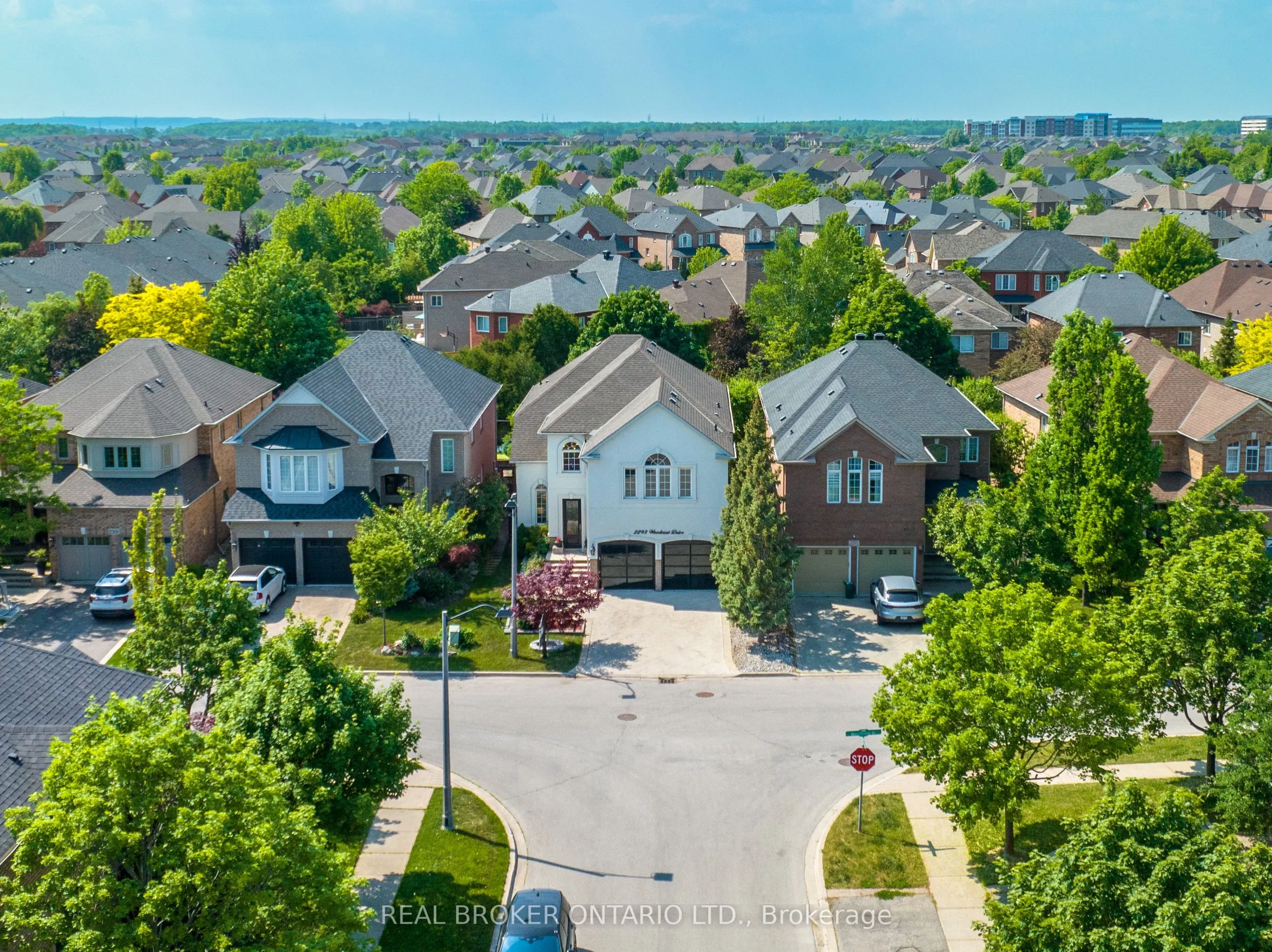 2293 Woodcrest Drive