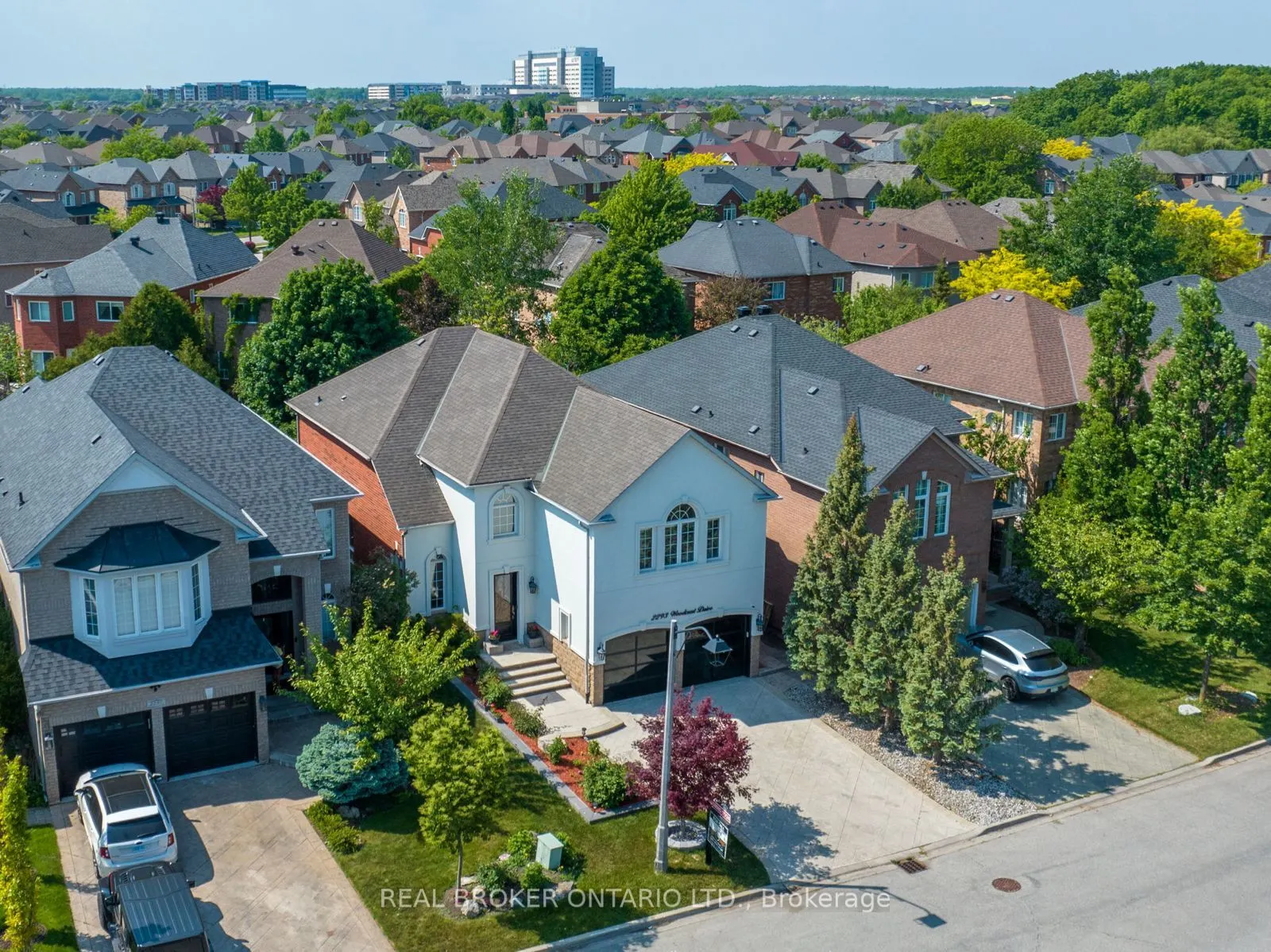 2293 Woodcrest Drive
