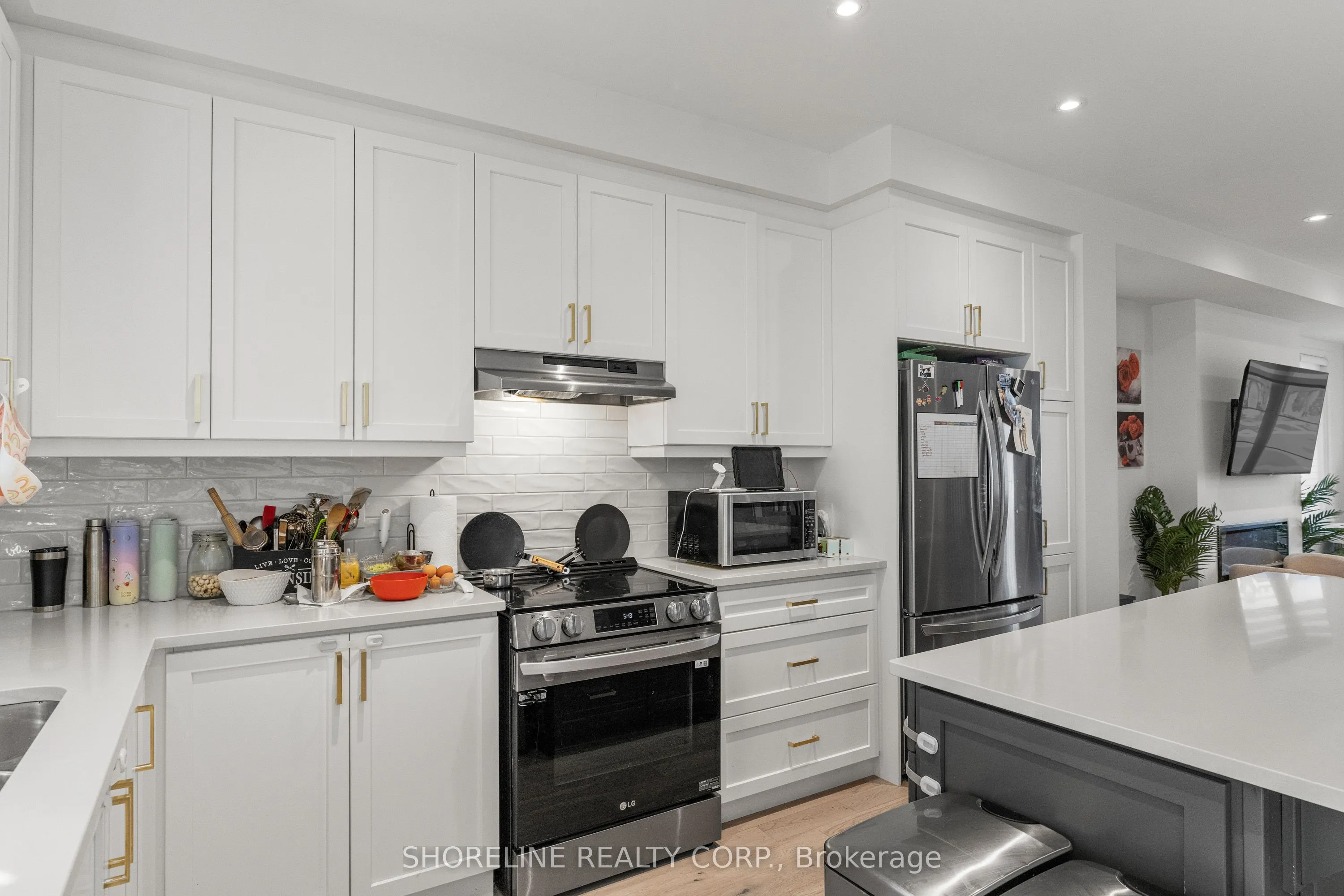 3104 William Cutmore Boulevard