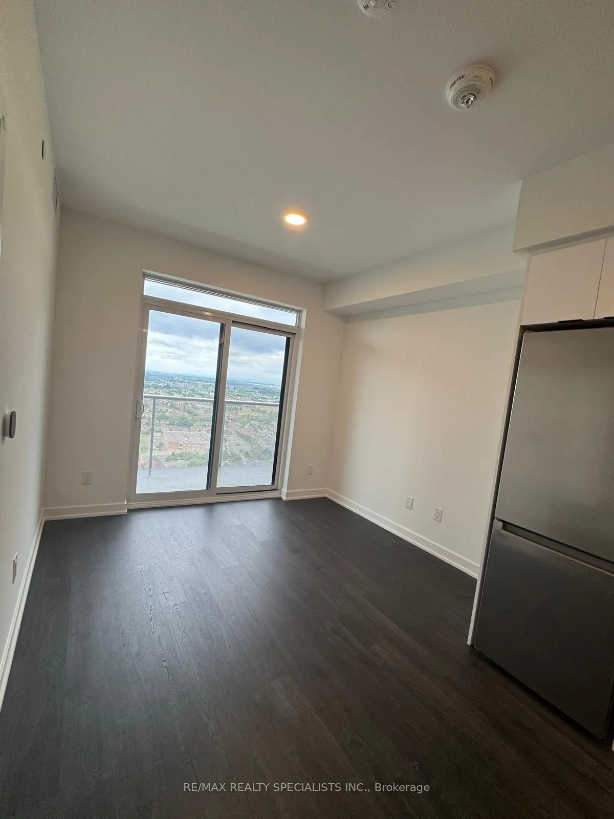 5105 Hurontario Street, #2406