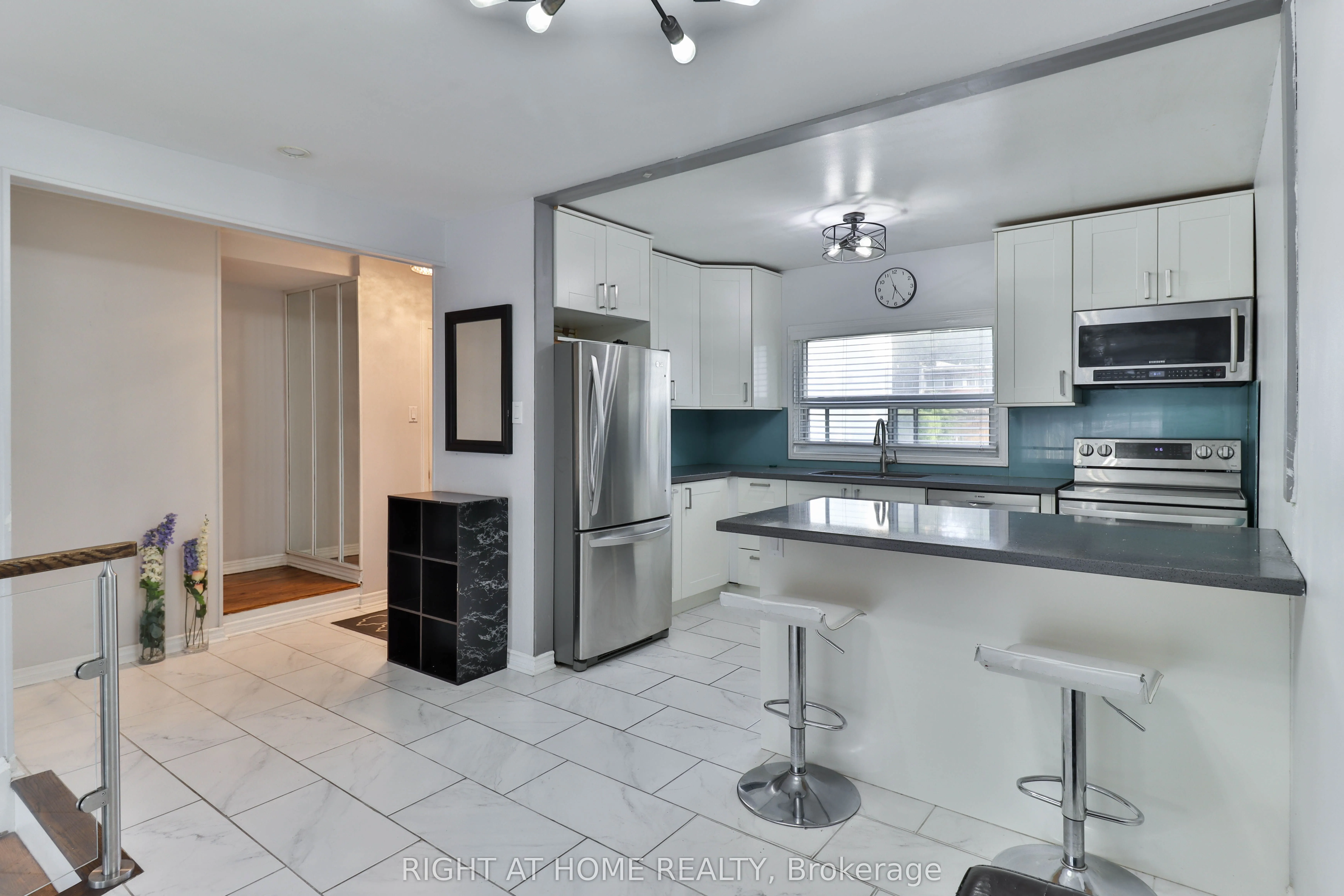 34 Venetian Crescent, #144
