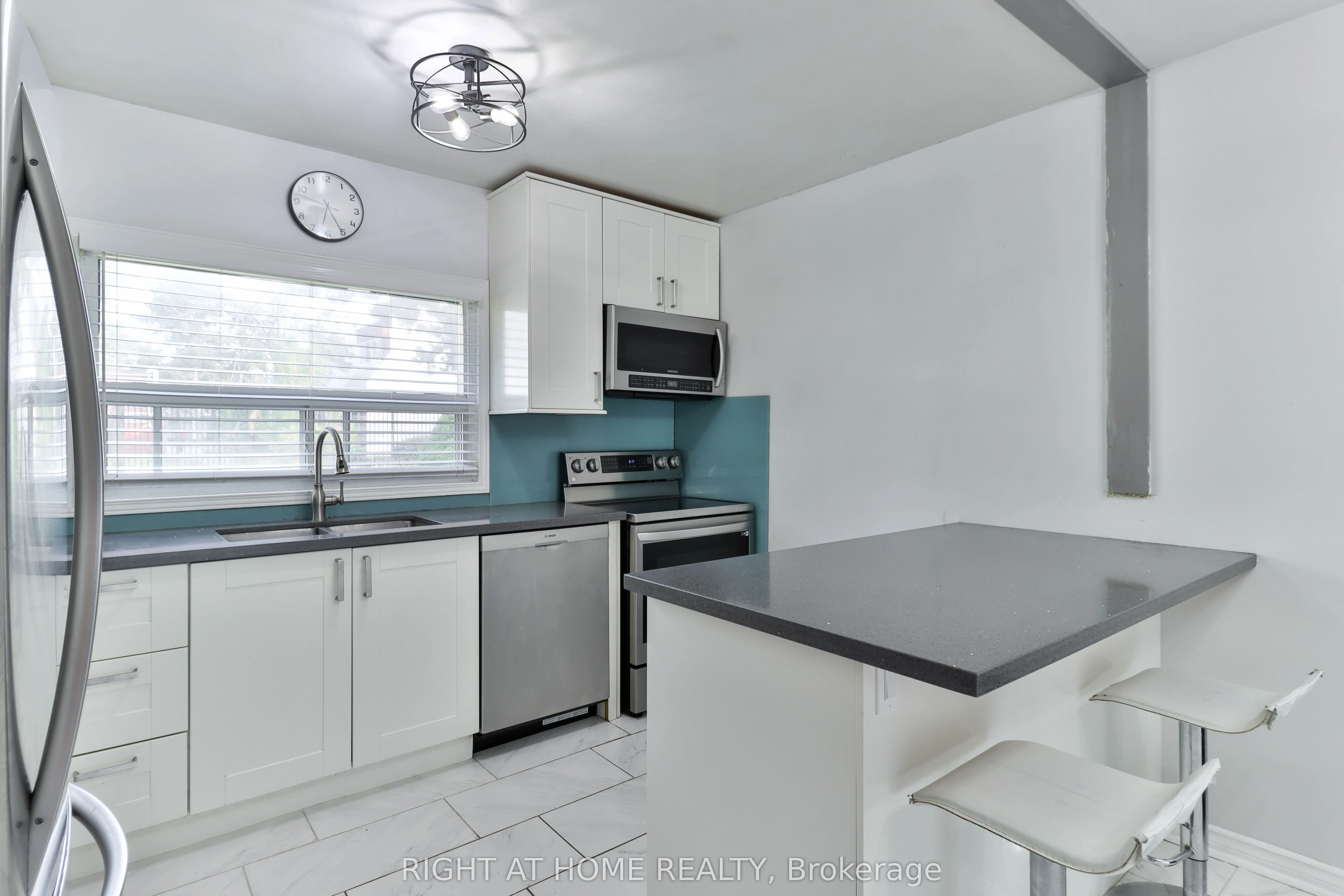 34 Venetian Crescent, #144