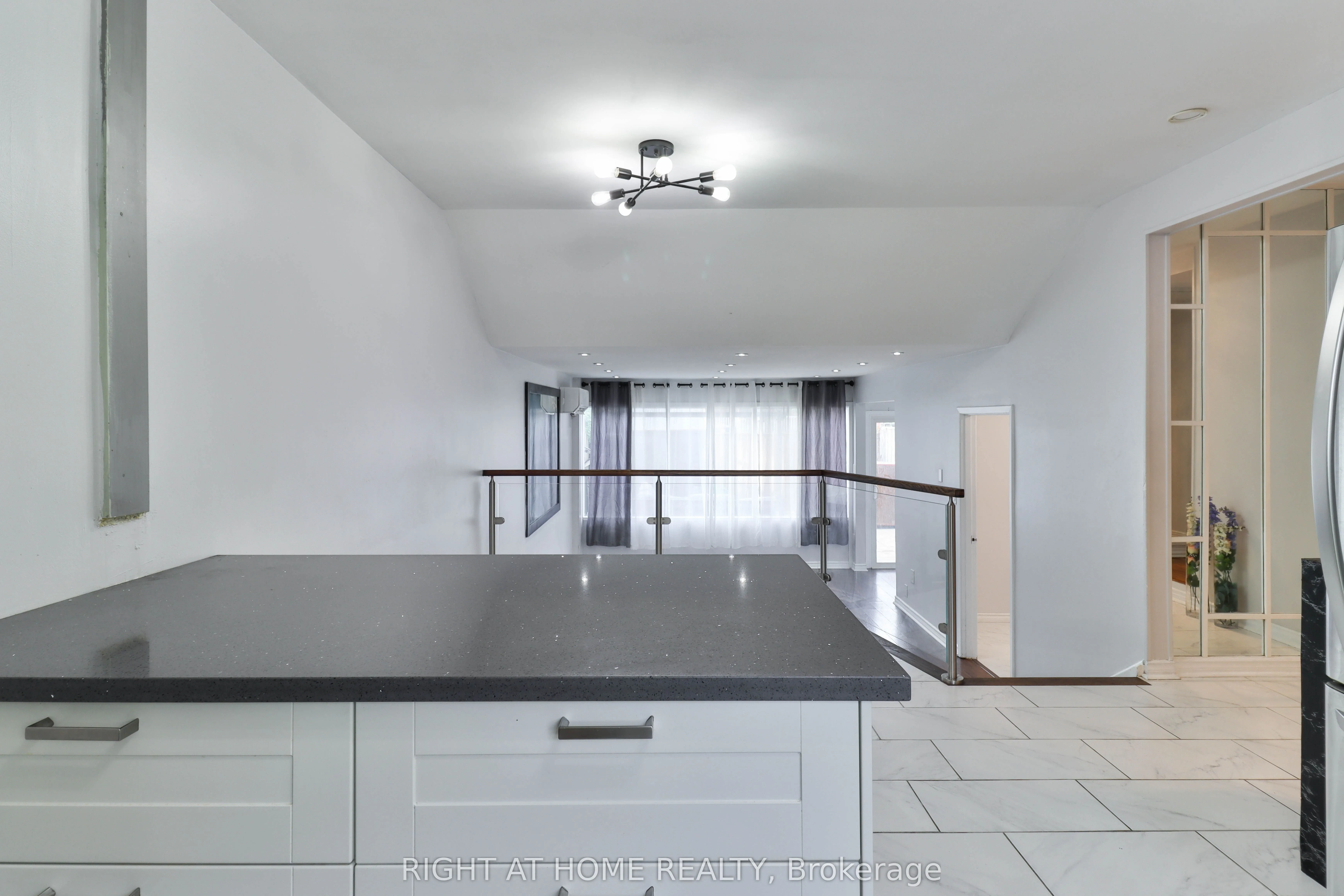 34 Venetian Crescent, #144