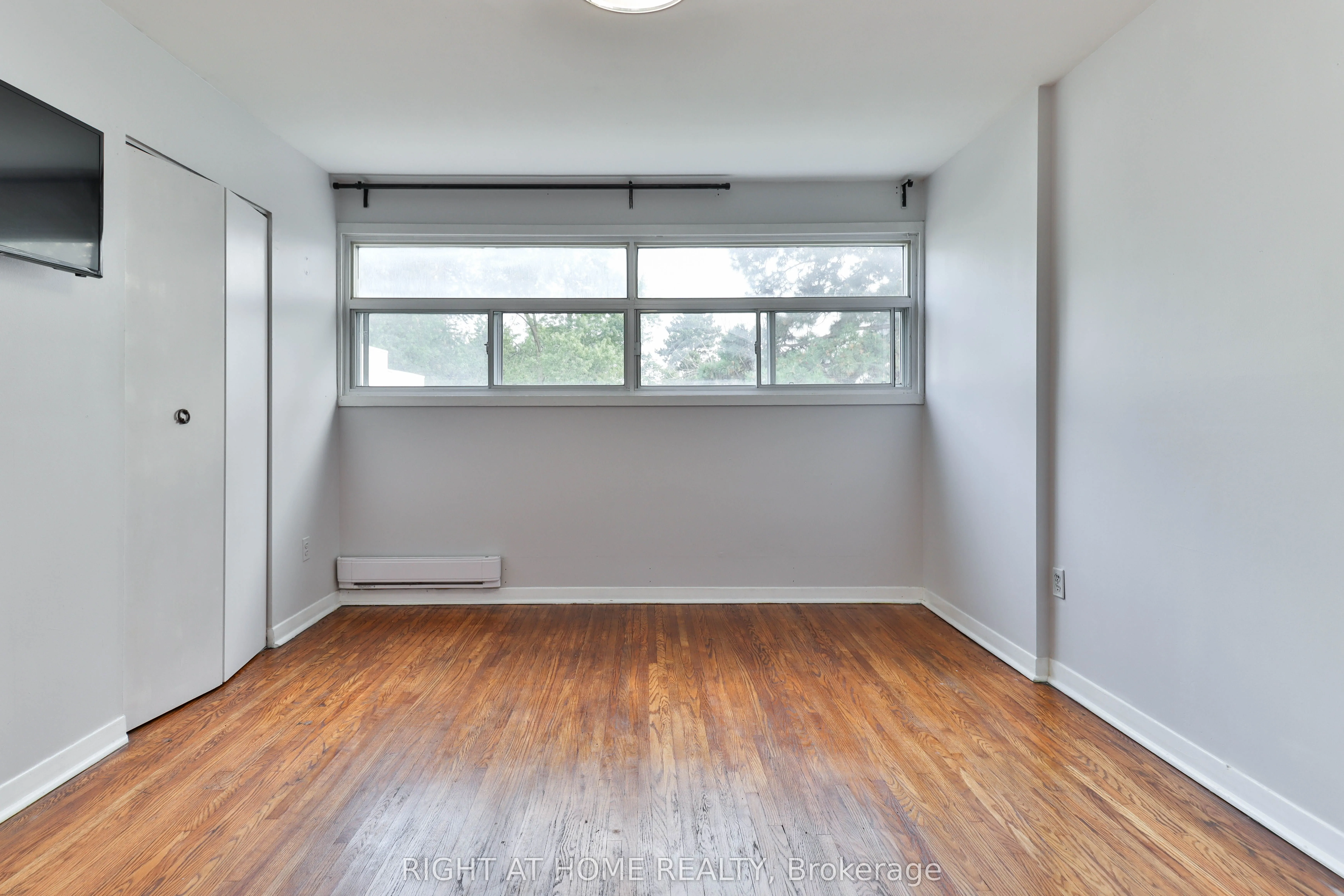 34 Venetian Crescent, #144