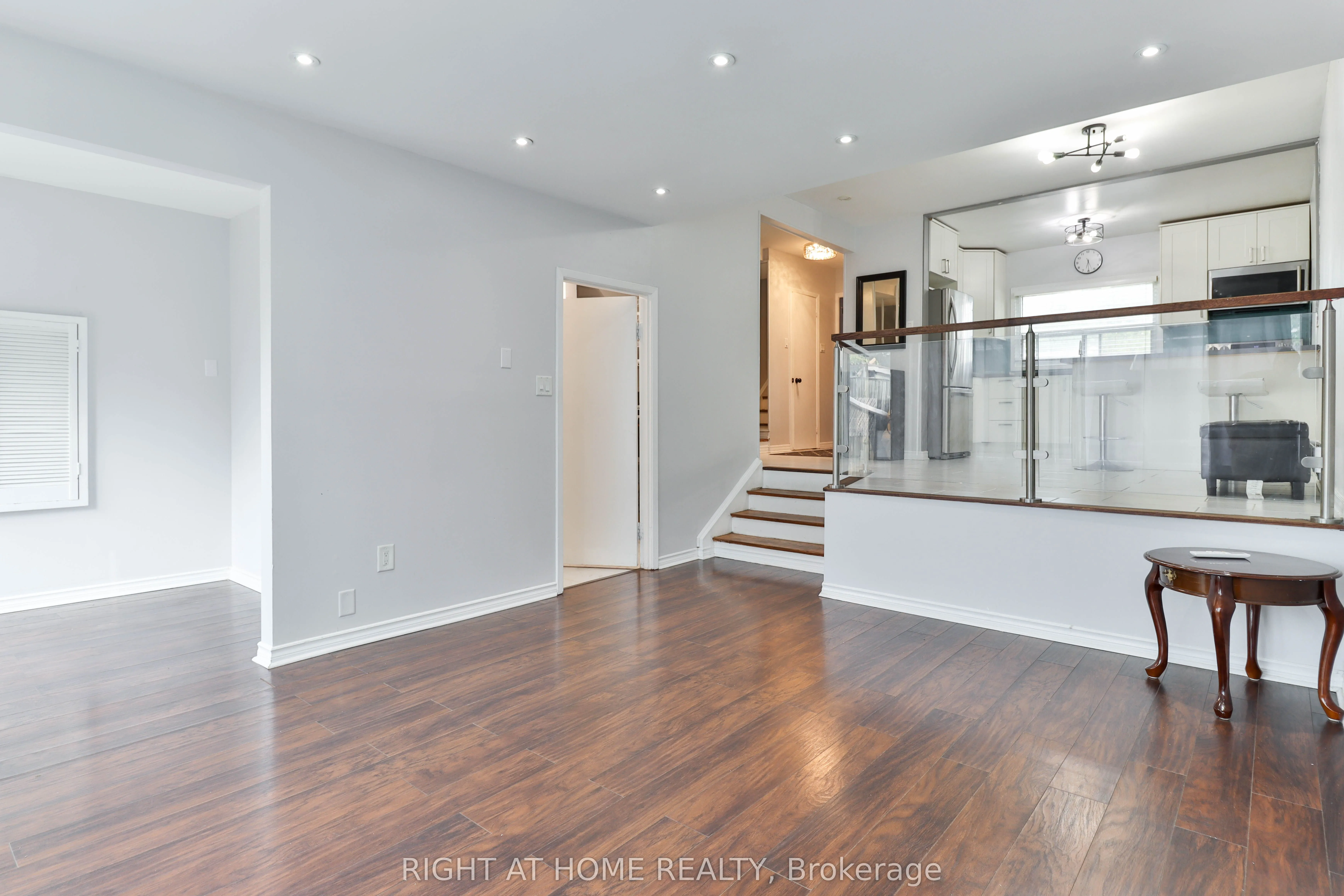 34 Venetian Crescent, #144
