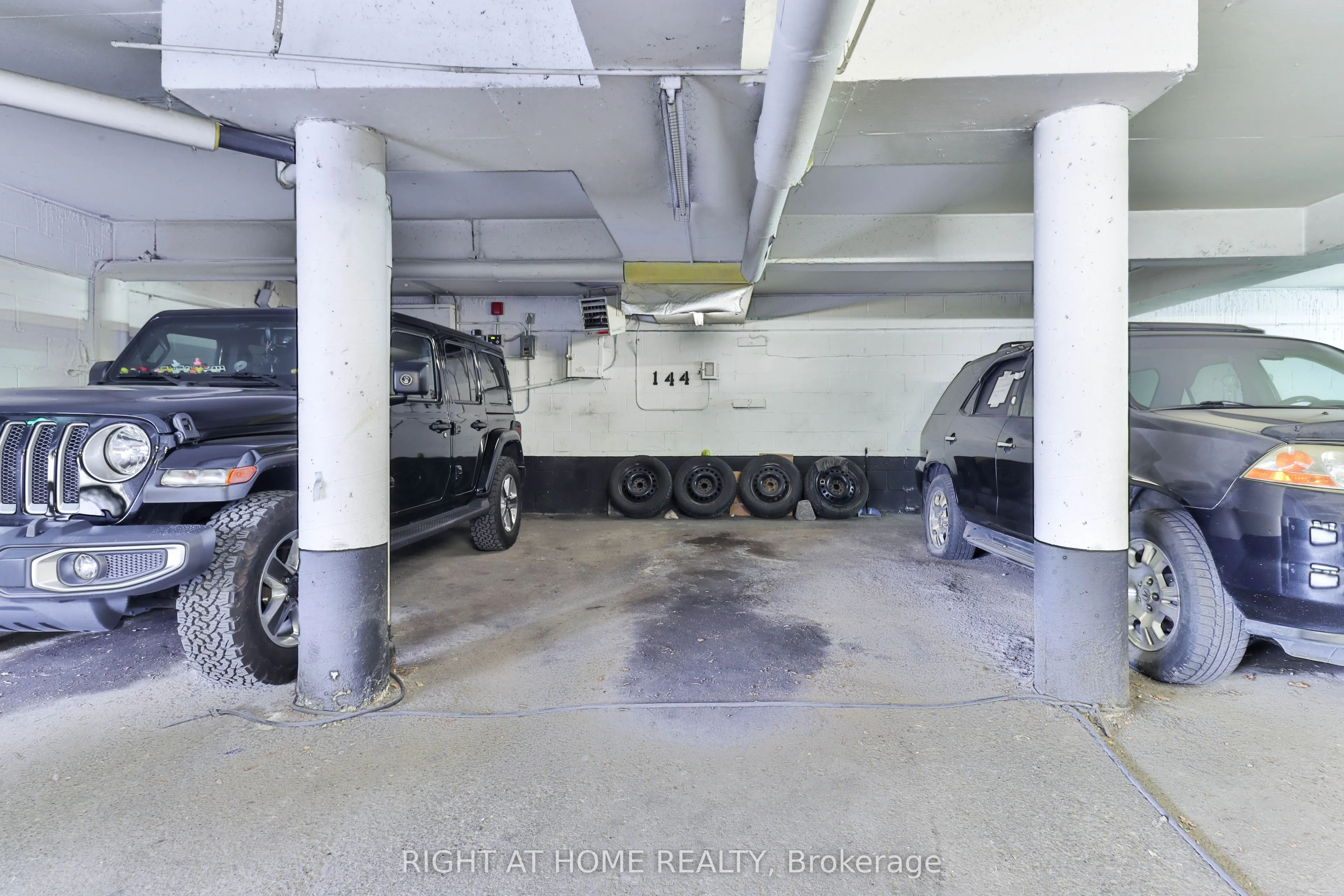 34 Venetian Crescent, #144